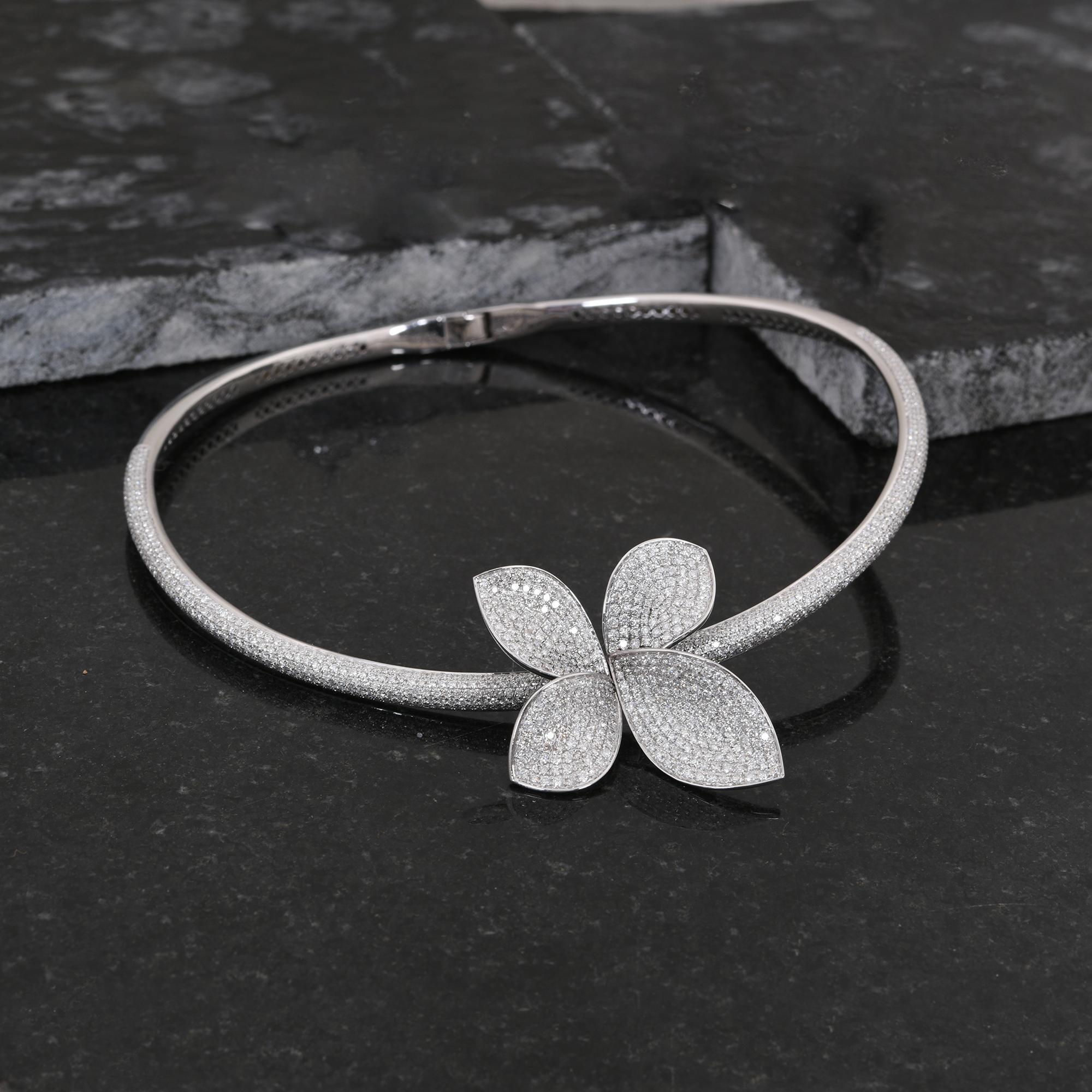 Round Cut 11.2 Carat SI/H Round Brilliant Cut Diamond White Gold Butterfly Choker Necklace For Sale