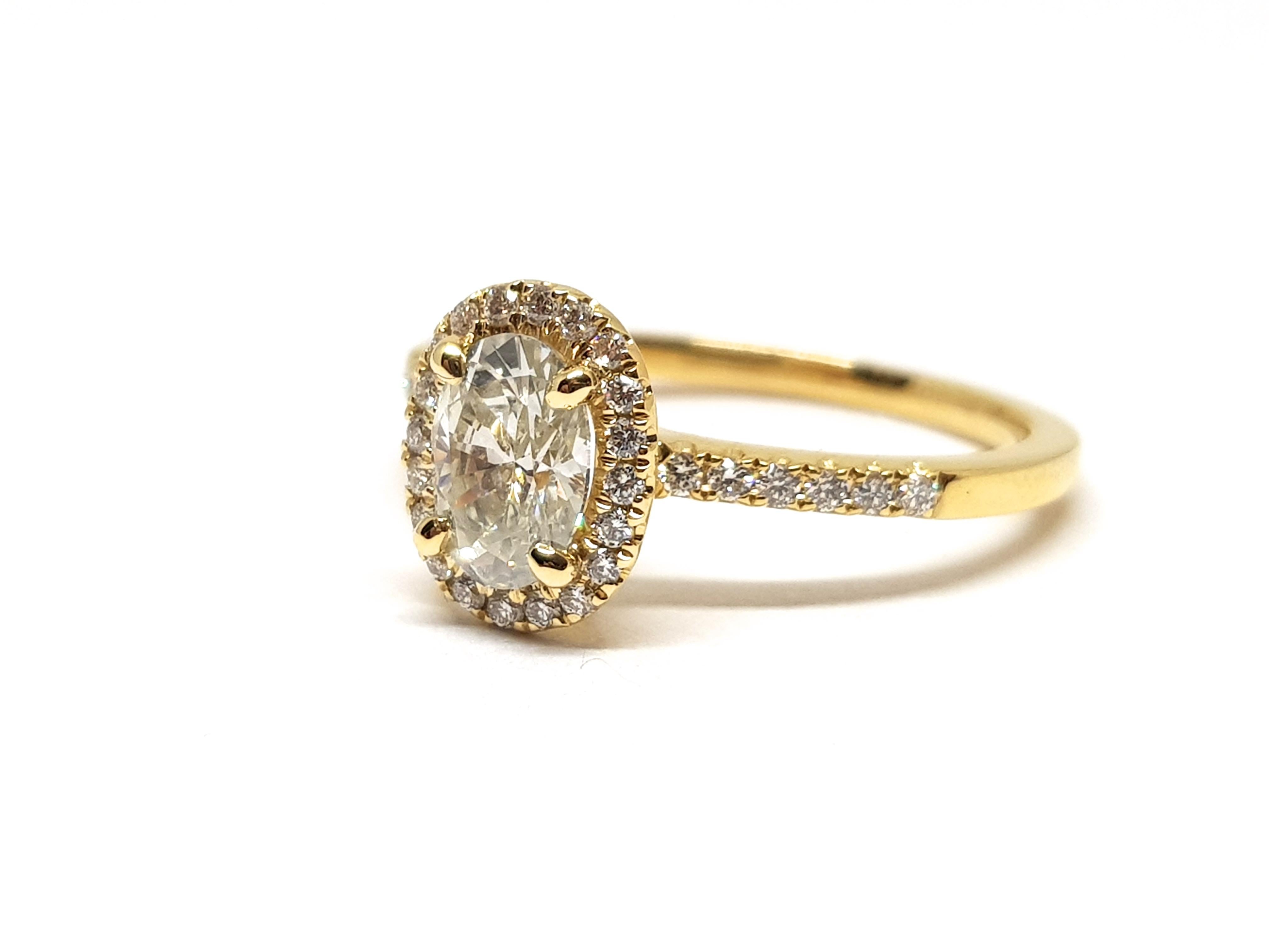 Women's 1.12 Carat Yellow Gold White Diamond Engagement Ring