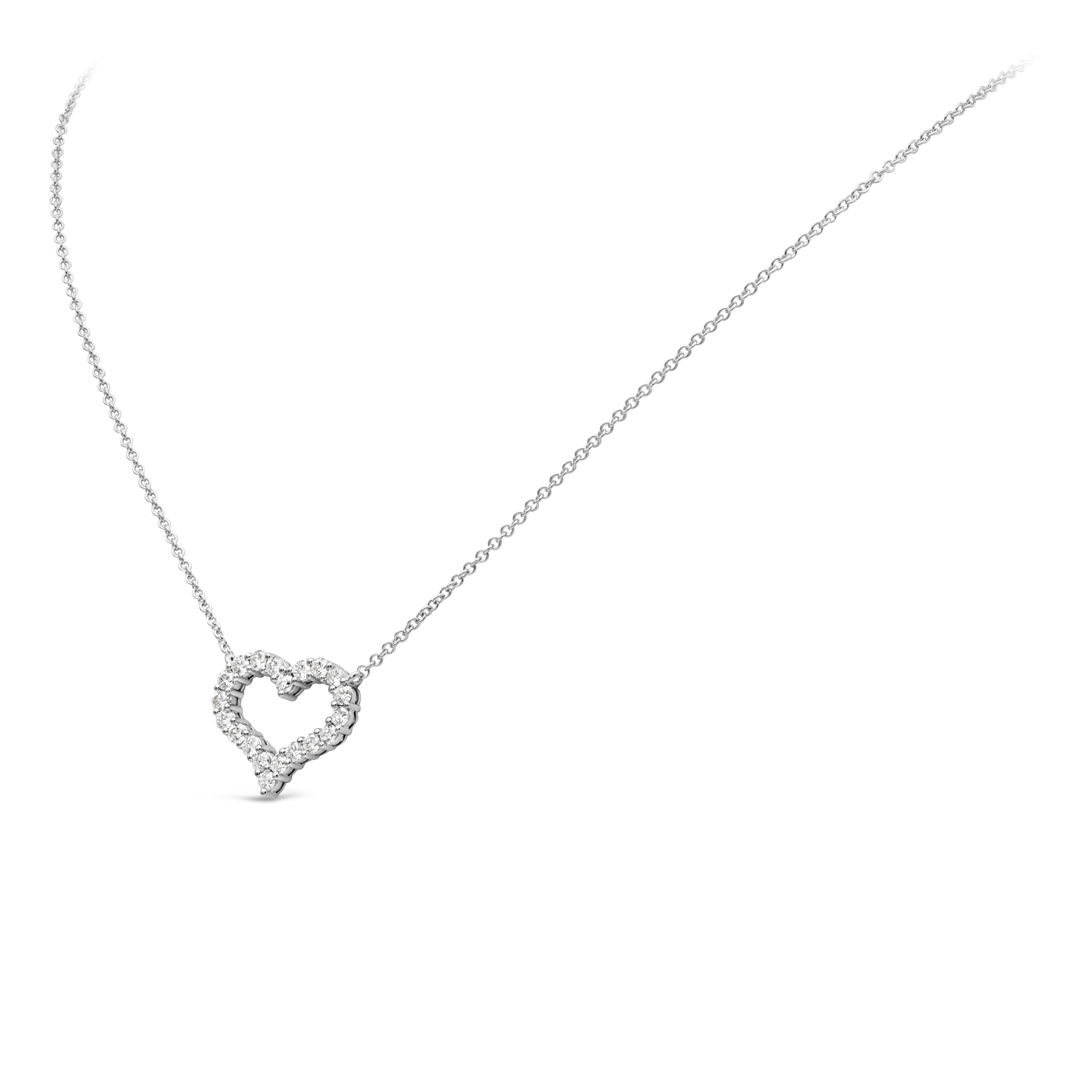Contemporary 1.12 Carats Total Brilliant Round Diamonds Open-Work Heart Pendant Necklace For Sale