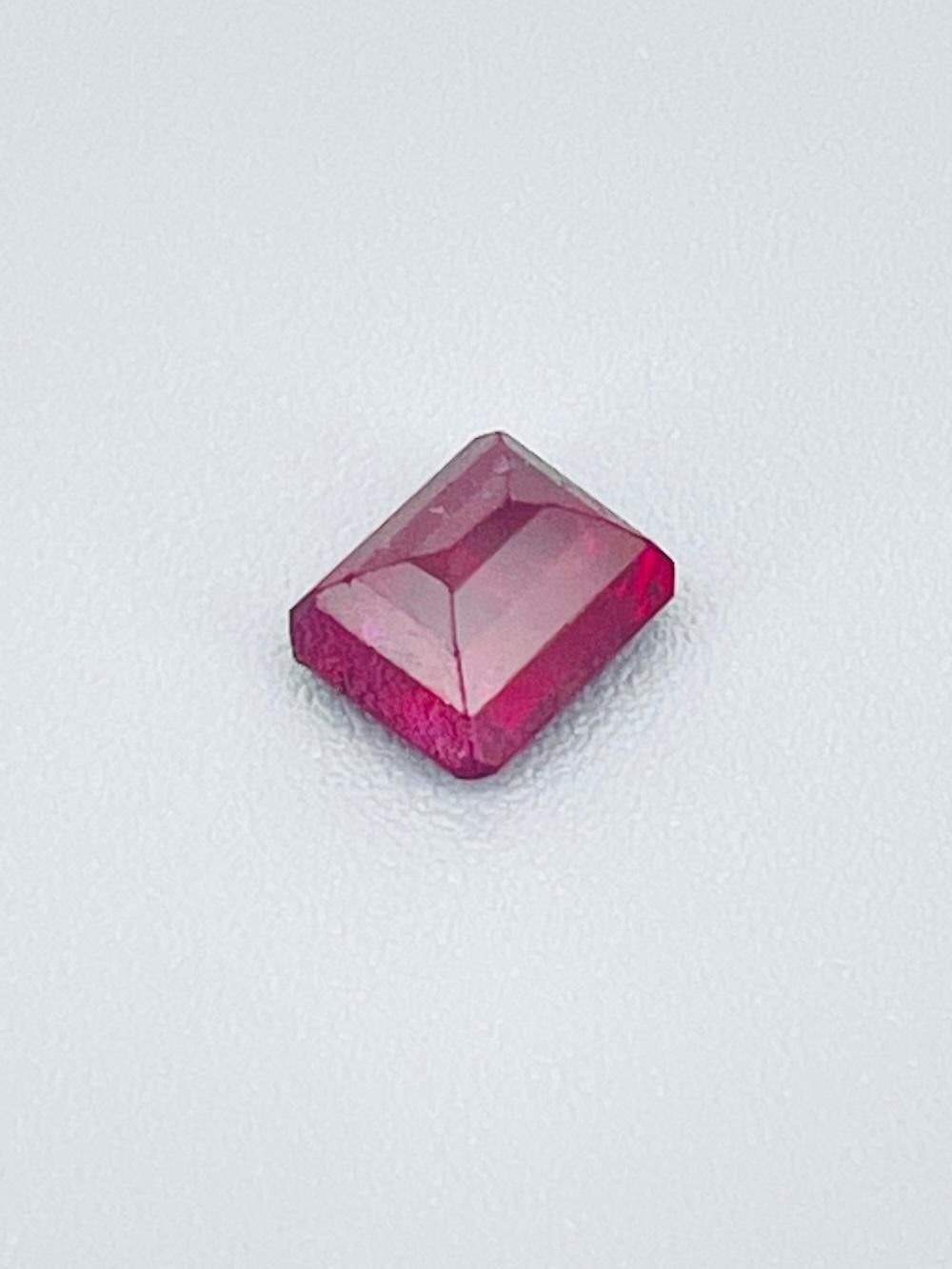 Women's or Men's 1.12 Ct GIA certified Natural Burma Ruby pigeon blood unheated Eye clean For Sale