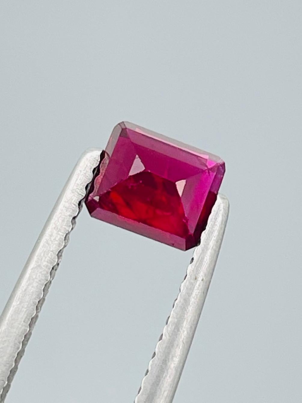 1.12 Ct GIA certified Natural Burma Ruby pigeon blood unheated Eye clean For Sale 4