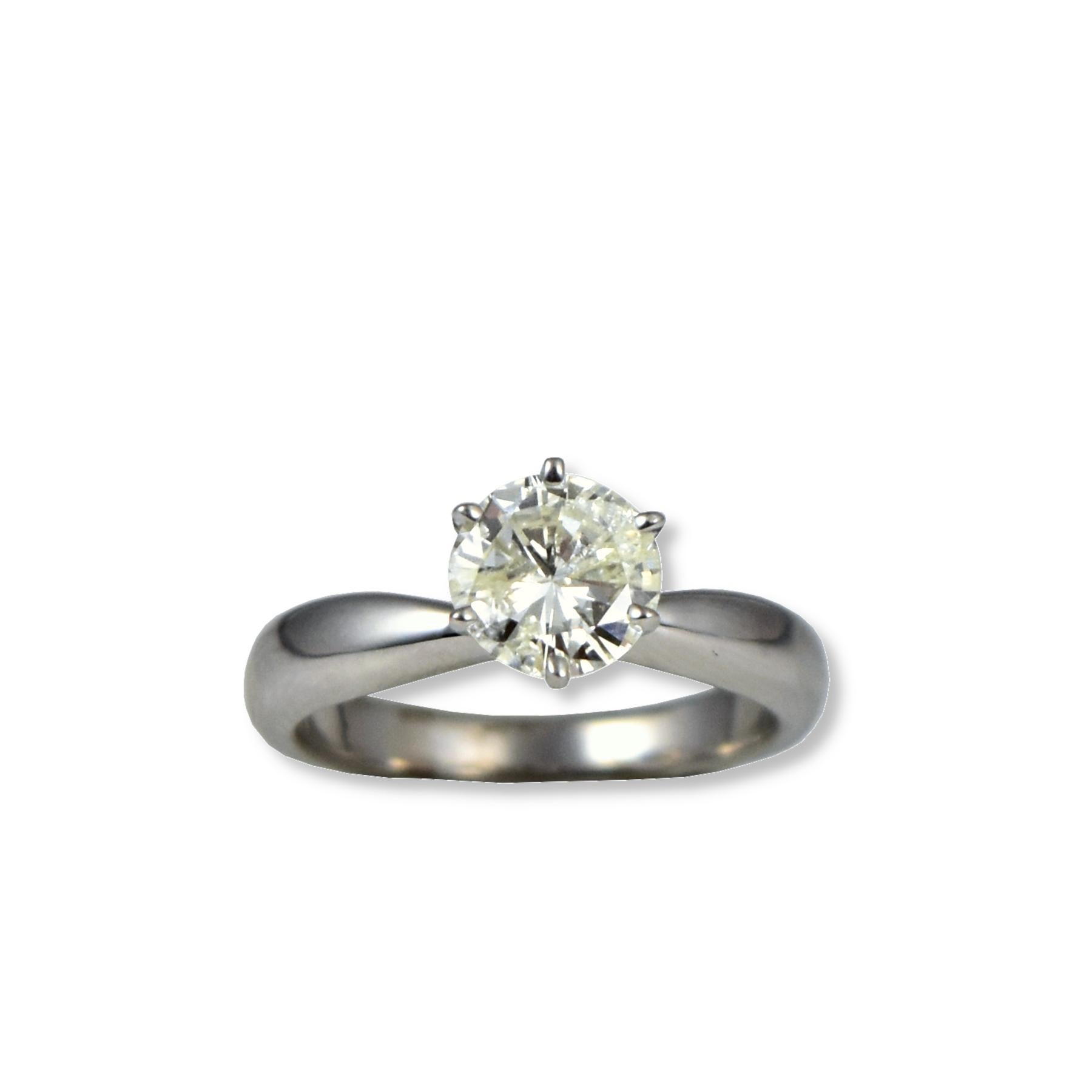 Round Cut 1.12 Ct Round Brilliant Cut Diamond Solitaire Engagement Ring in White Gold