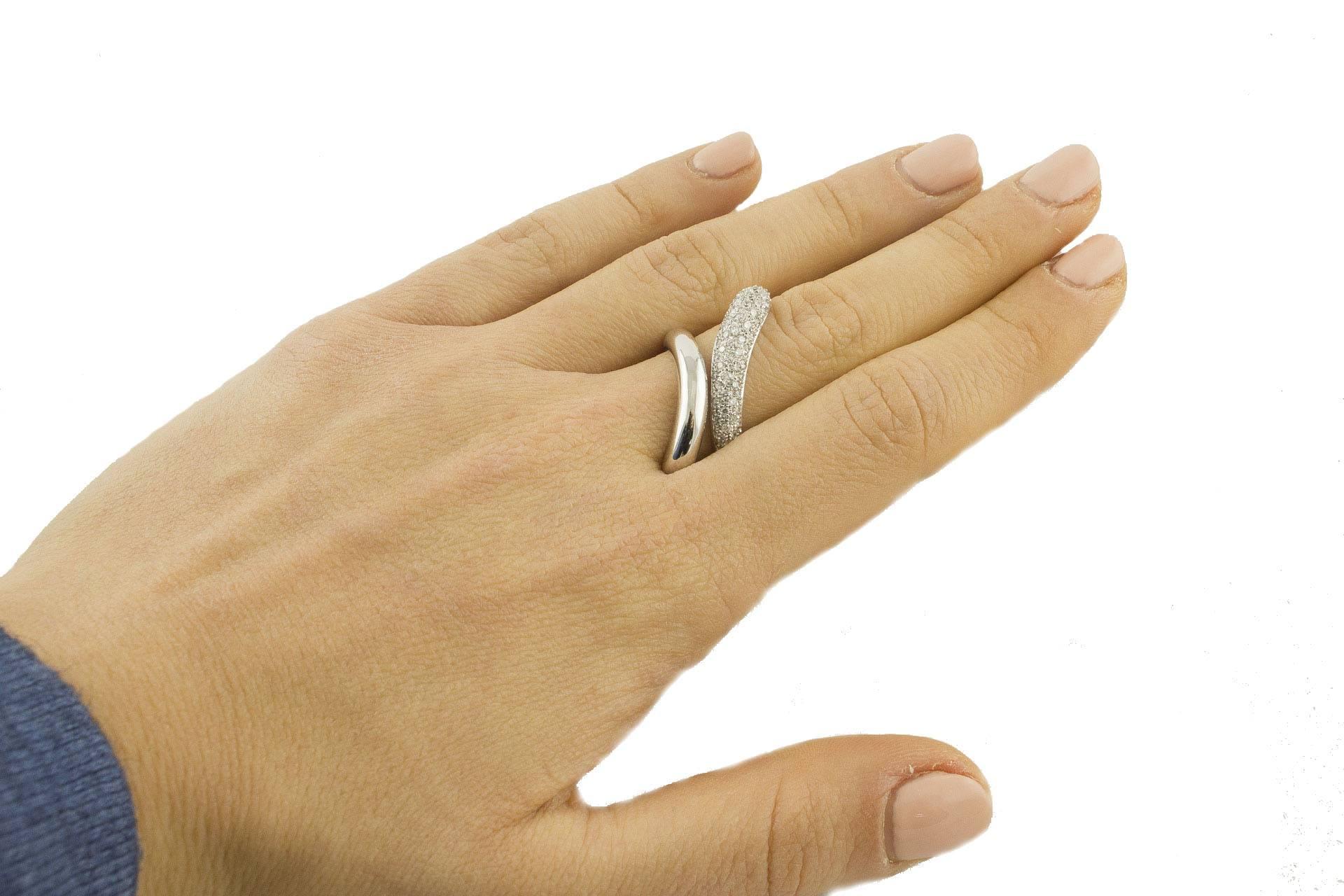 Women's White Diamonds White Gold Ring For Sale