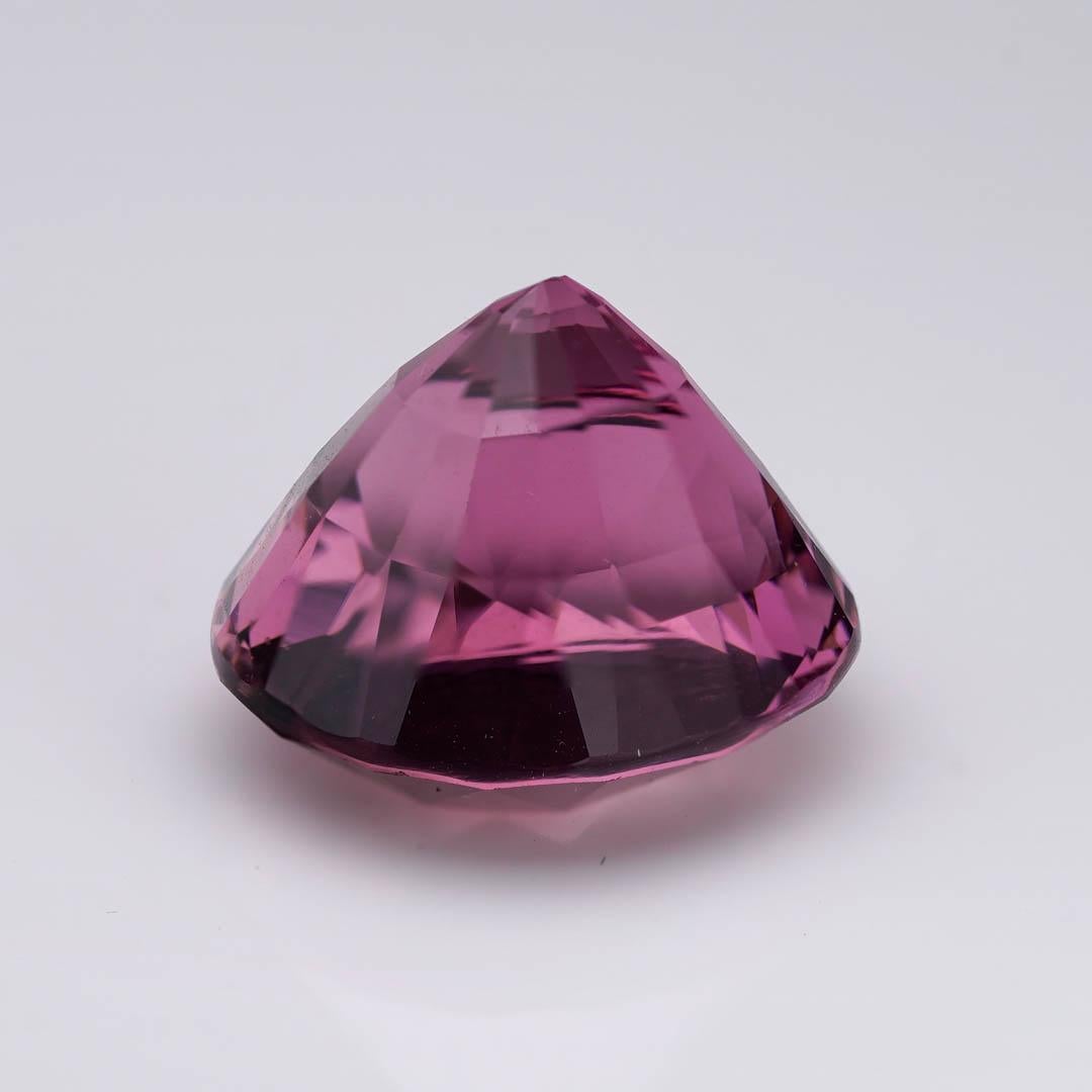 11.20 Carat Brilliant Cut Rubellite en venta 1