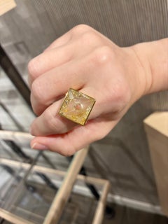 11.20 carat Golden Rutilated Quartz Satin Yellow Gold Ring, Atelier Munsteiner