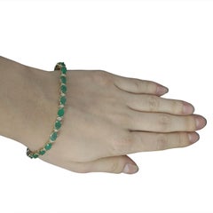 11.20 Carat Natural Emerald 14 Karat Solid Yellow Gold Diamond Bracelet