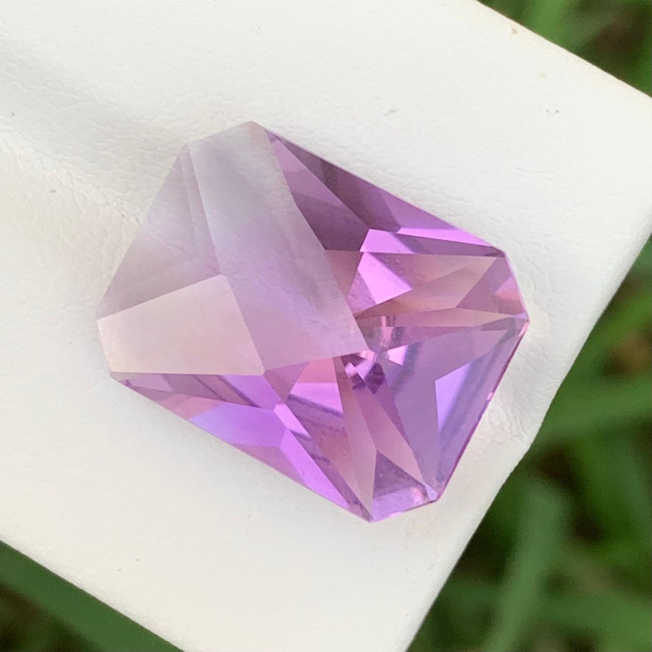Arts and Crafts 11.20 Carat Natural Loose Amethyst Gemstone For Jewellery Making For Sale