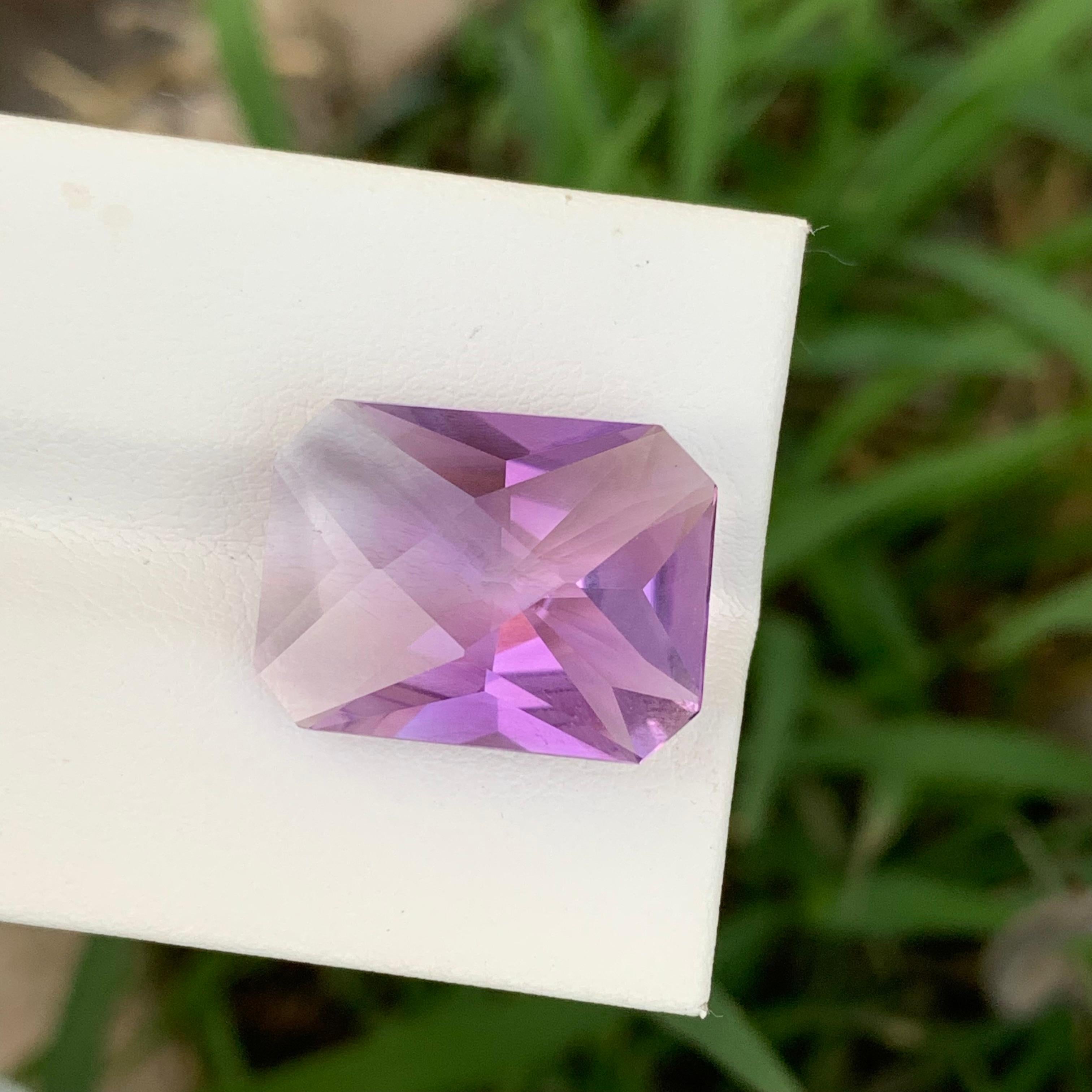 Emerald Cut 11.20 Carat Natural Loose Amethyst Gemstone For Jewellery Making For Sale