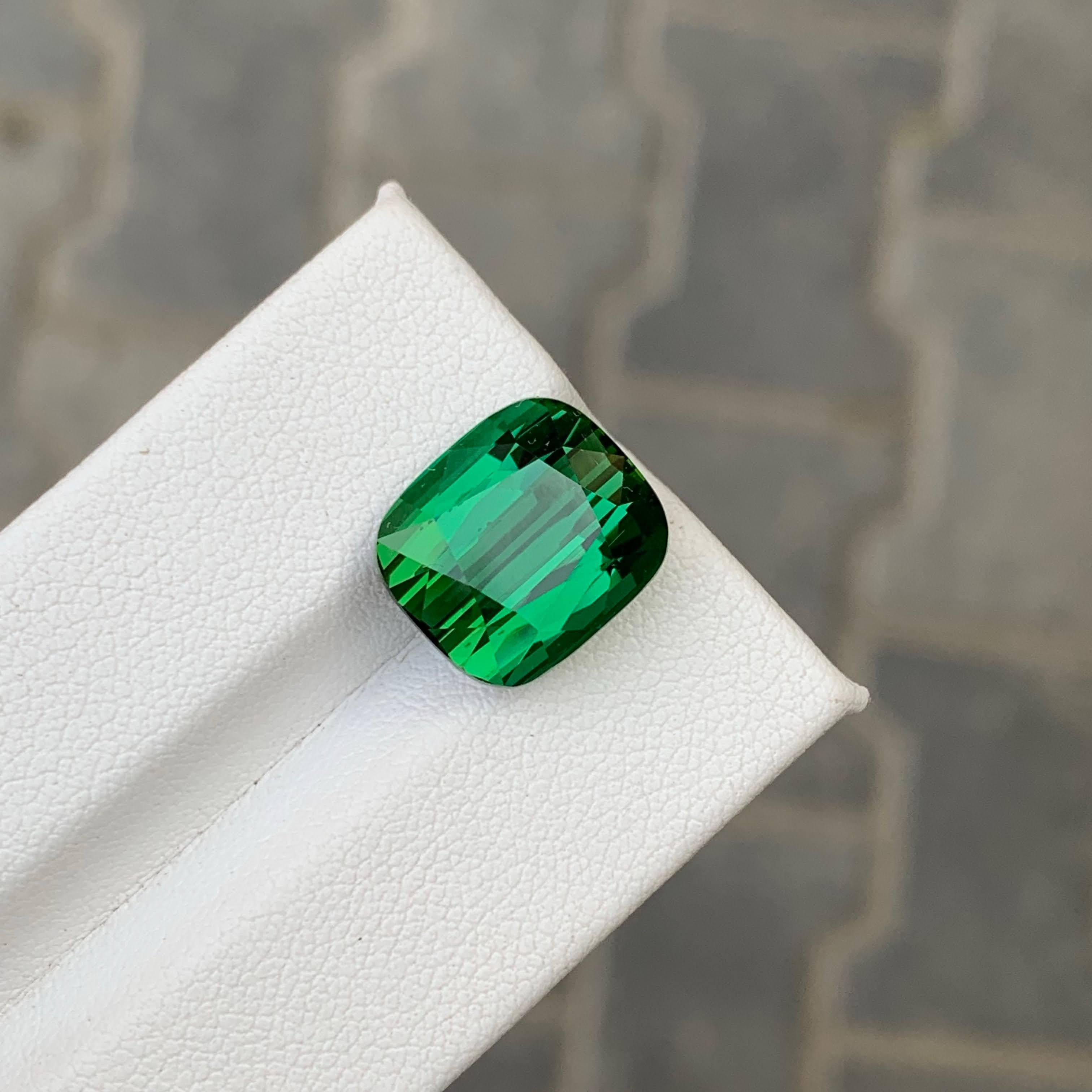11.20 carati di tormalina verde naturale sciolta, taglio a cuscino, pietra preziosa afgana in vendita 5