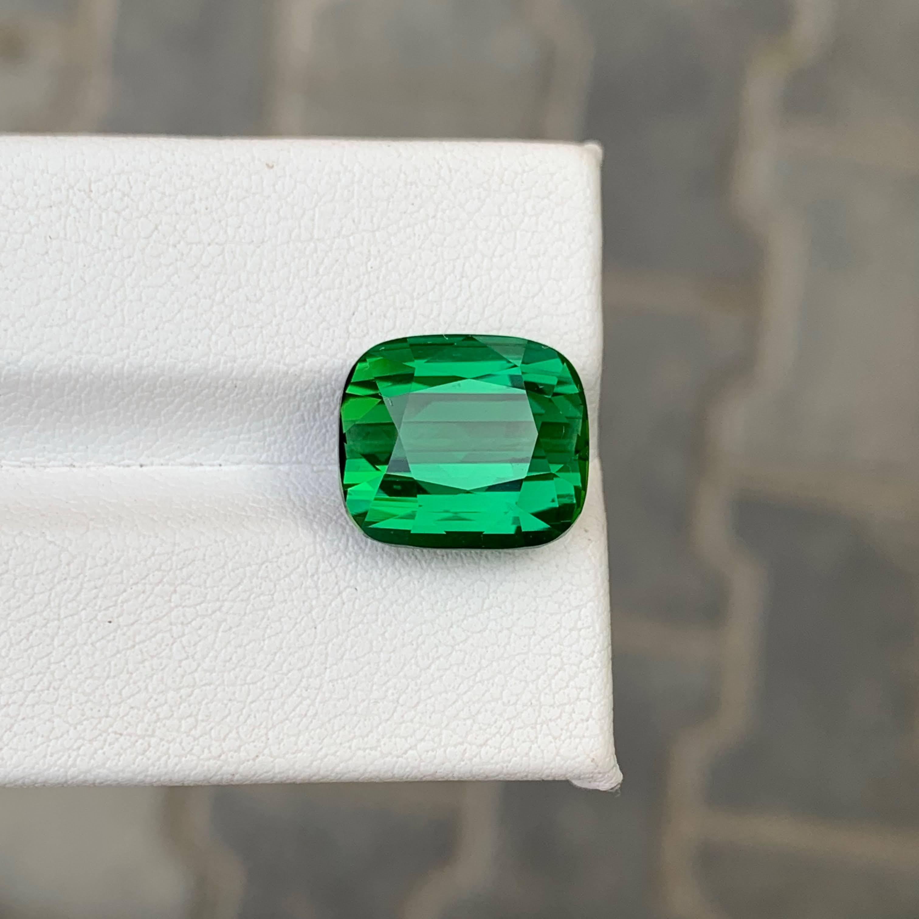 da uomo o donna 11.20 carati di tormalina verde naturale sciolta, taglio a cuscino, pietra preziosa afgana in vendita