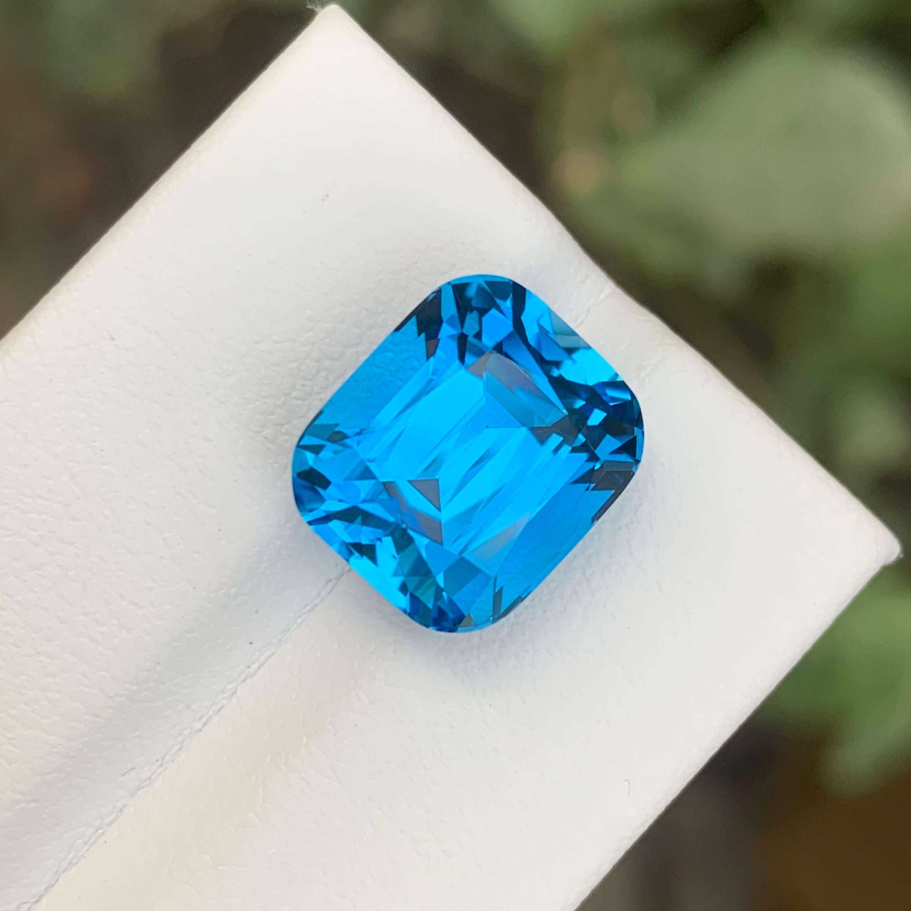 11.20 Carat Natural Loose Swiss Blue Topaz Cushion Cut Gemstone im Angebot 5