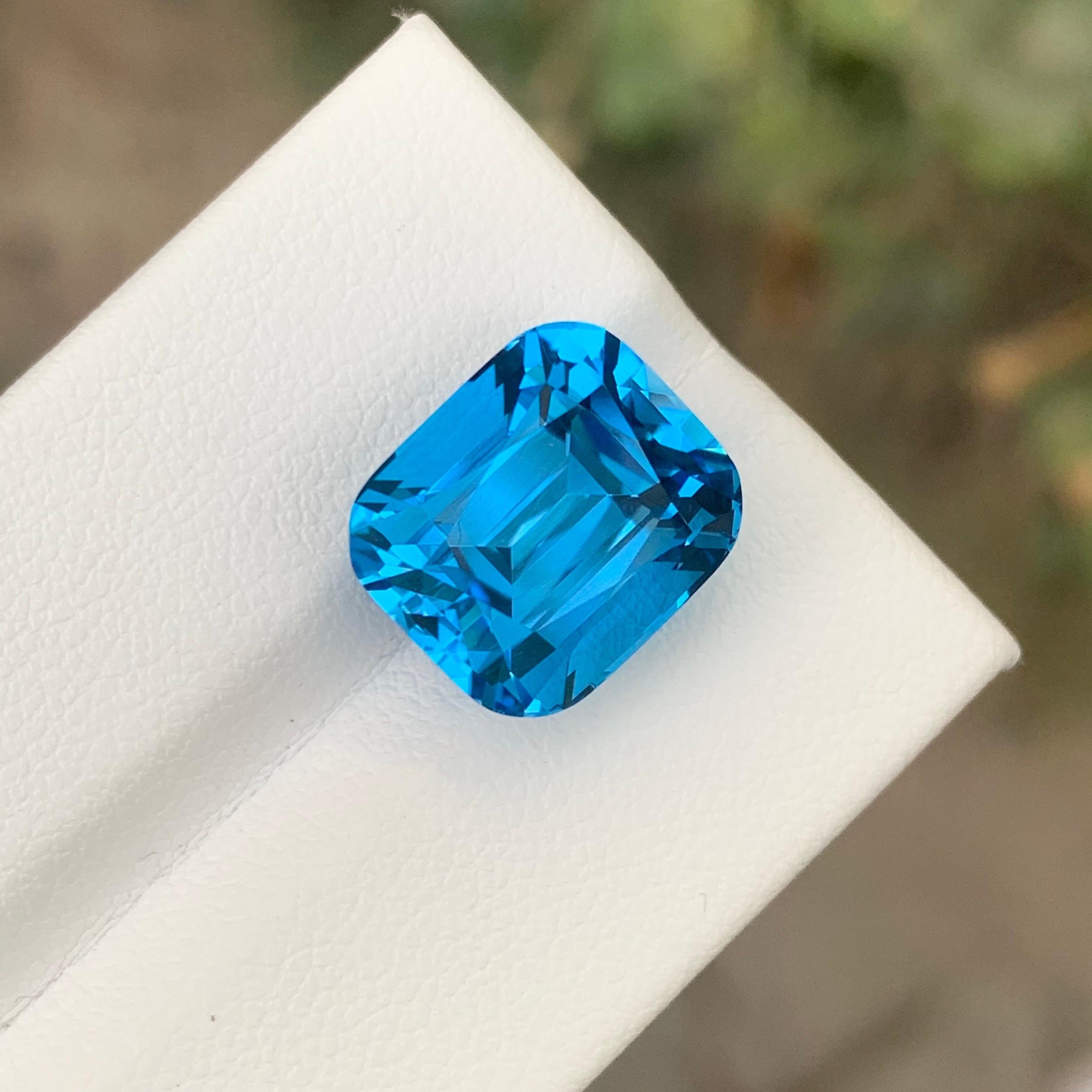 11.20 Carat Natural Loose Swiss Blue Topaz Cushion Cut Gemstone (Arts and Crafts) im Angebot