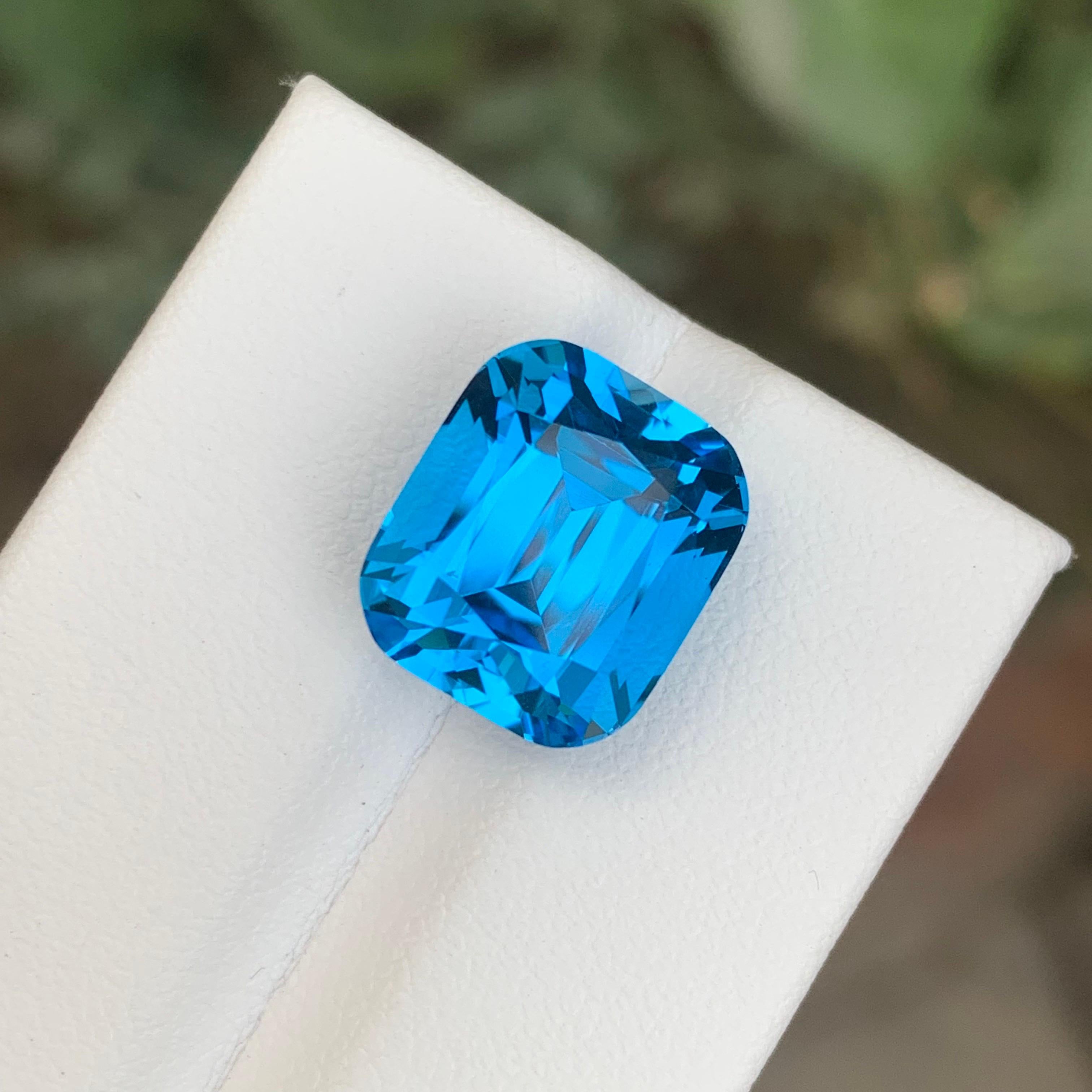 11.20 Carat Natural Loose Swiss Blue Topaz Cushion Cut Gemstone im Angebot 2