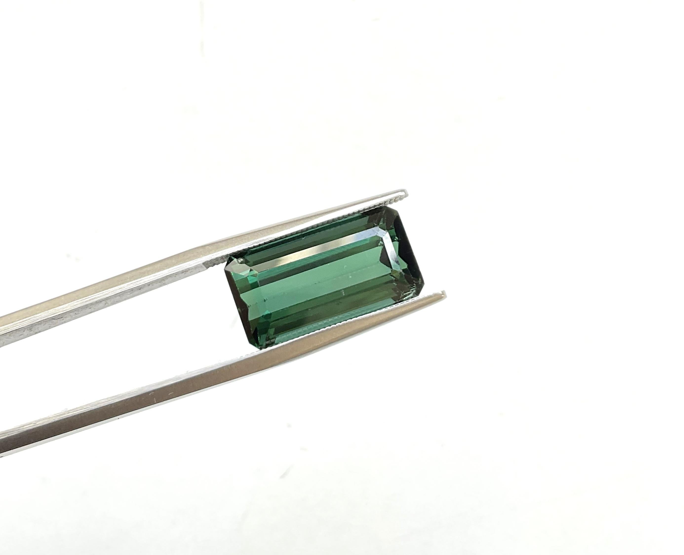 11.20 Carats Green Tourmaline Octagon Faceted Top Quality Cut stone Natural Gem For Sale 1