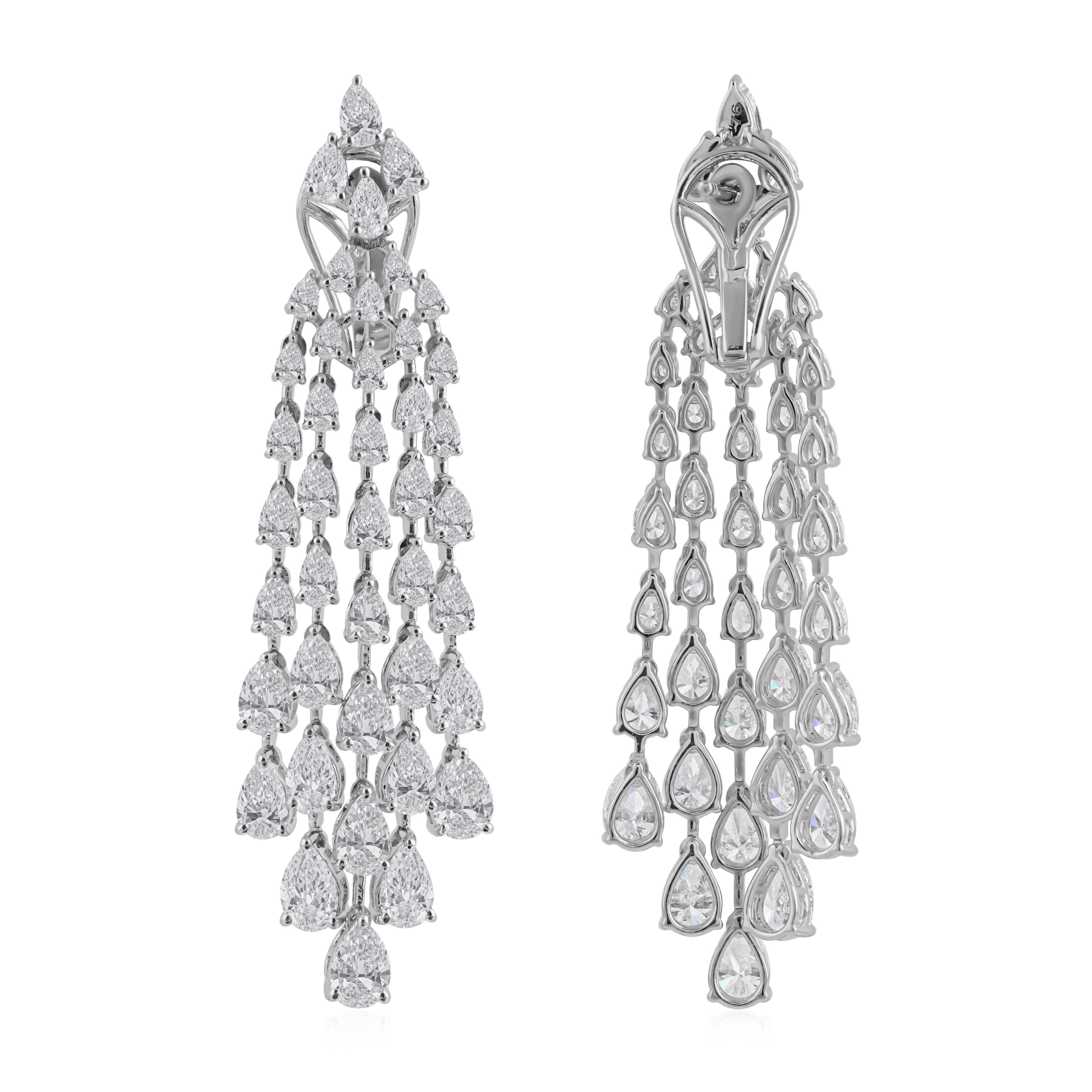 Segui la vetrina di Spectrum Jewels per vedere le ultime collezioni e i pezzi esclusivi. Spectrum Jewels è orgoglioso di essere considerato un Top Seller su 1stdibs con recensioni a 5 stelle da parte dei clienti. Tutti gli articoli da noi prodotti