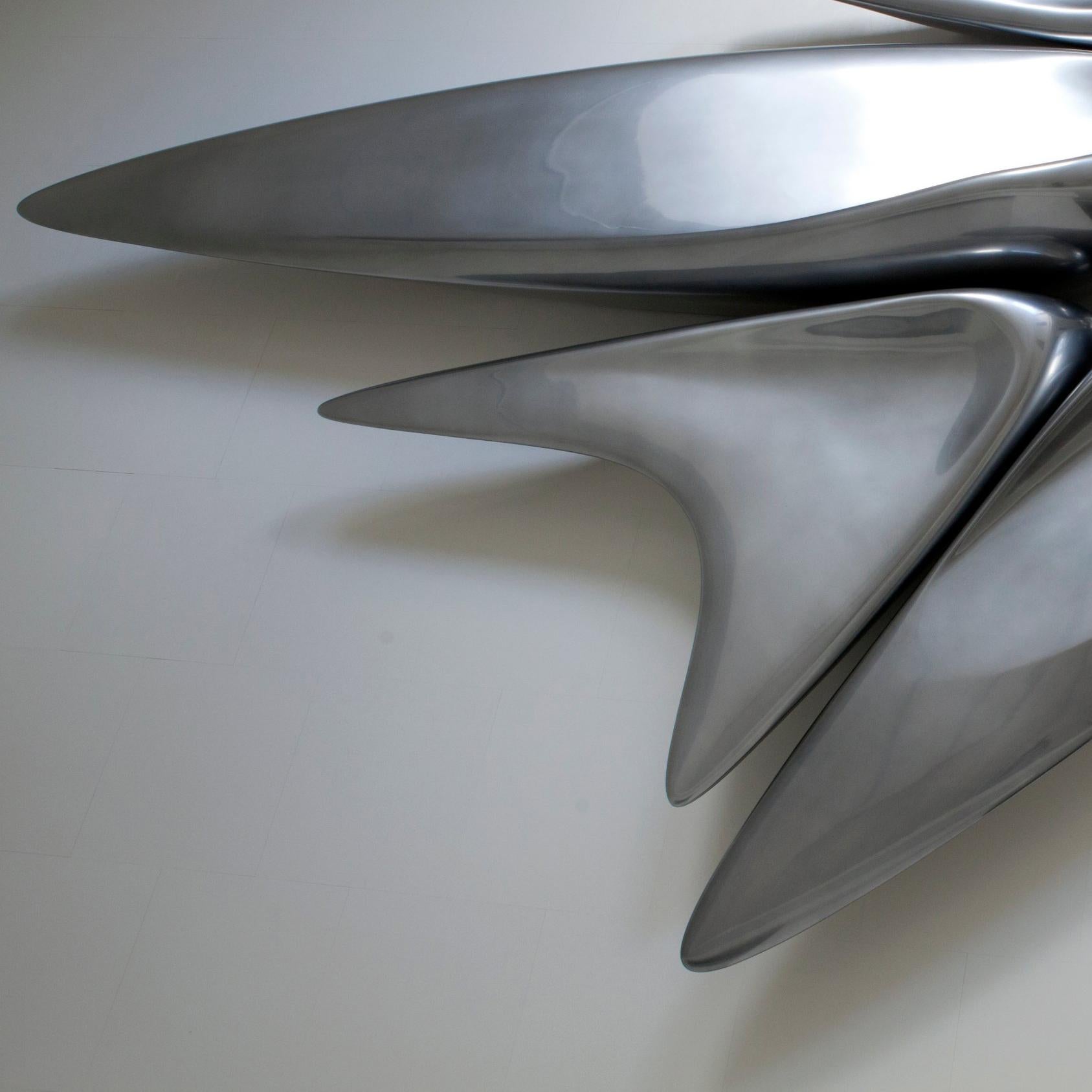 Zaha Hadid
Kloris, 2008
Fiberglass finsih: Chrome Woosh Lacquer
10 petals: 200.4 x 255.6 in / 509 x 649 cm
12 + 2AP (per petal)