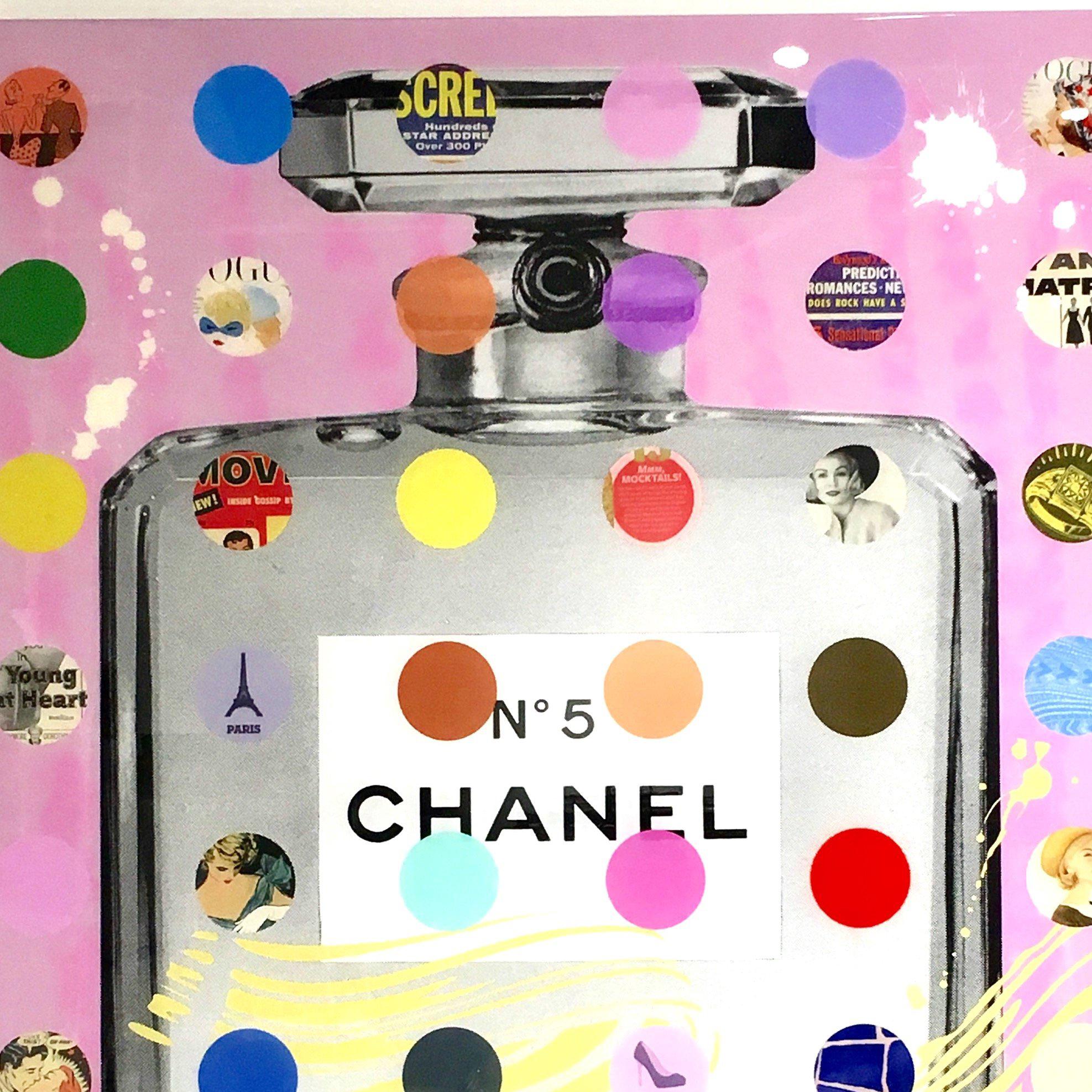 Nelson de la Nuez
Chanel #5: Pink with Gray Bottle
40