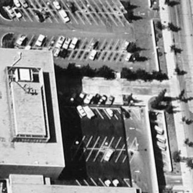 Lotes de edificios federales, del condado y de la policía, Van Nuys en venta 1
