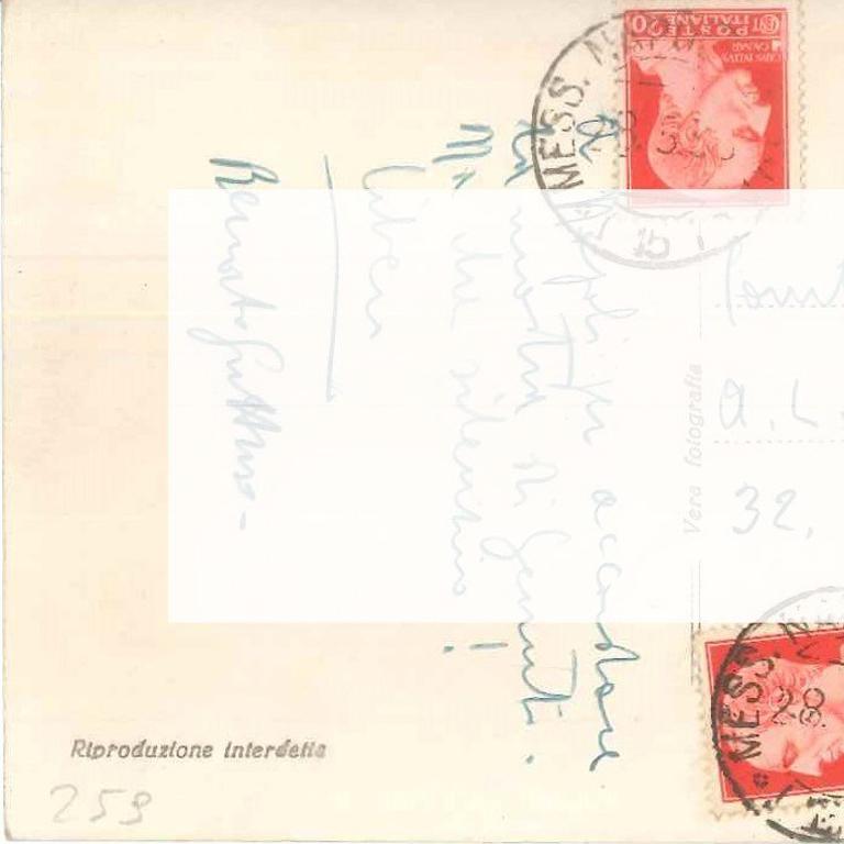 Autographe Postkarte von Renato Guttuso an die Gräfin Anna Laetitia Pecci-Blunt. Auf der Vorderseite befindet sich eine Schwarz-Weiß-Reproduktion einer atemberaubenden neapolitanischen Landschaft. Auf der Rückseite befinden sich drei Briefmarken,
