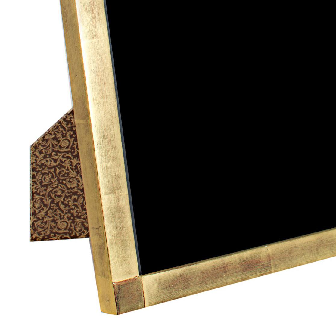 « Cadre photo fait main, feuille d'or 22 carats et bois 8 x 10 pouces - Autres styles artistiques Art par Unknown