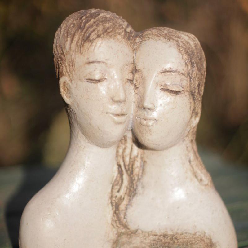 Couple - XXI century, Ceramic figurative sculpture, Lovers - Sculpture by Katarzyna Nowak