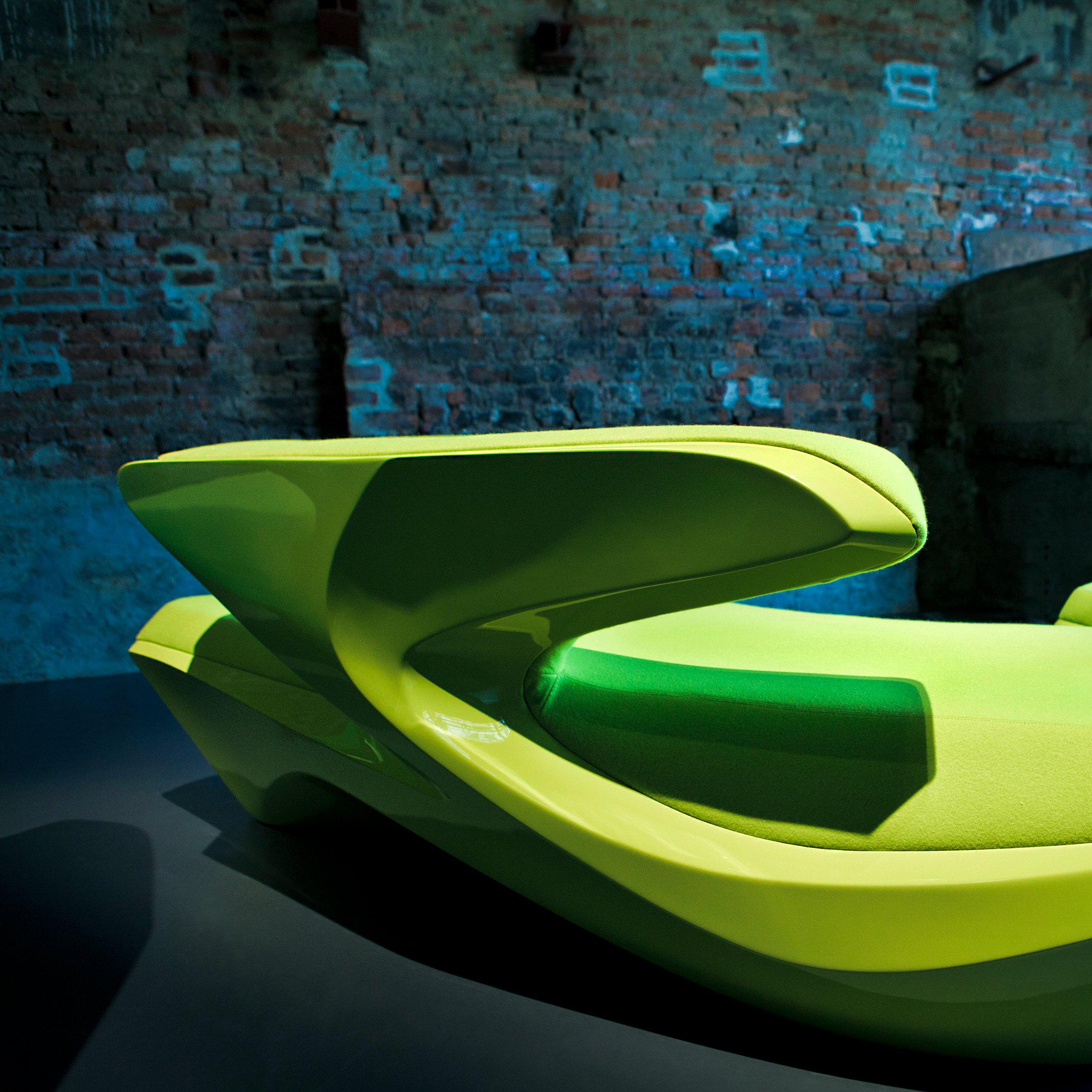 zephyr sofa zaha hadid