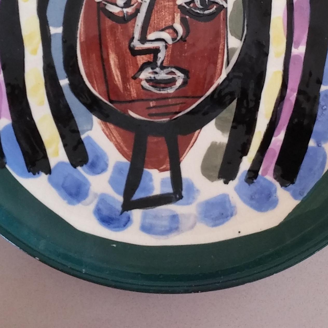 Ceramic, hand painted ,Unique work.
Painted and glassed white earthenware plate. Diameter 28 cm.
Signed and dated on the reverse.
