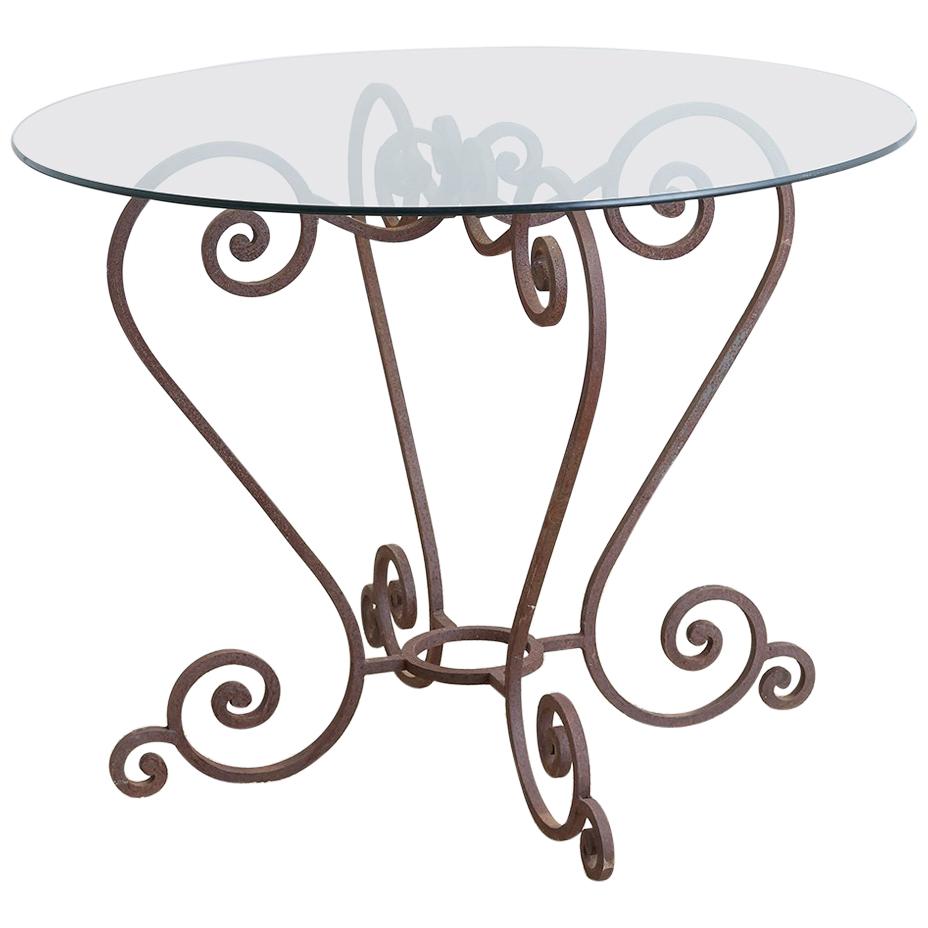 Table de déjeuner ou de jardin en fer forgé à volutes en vente