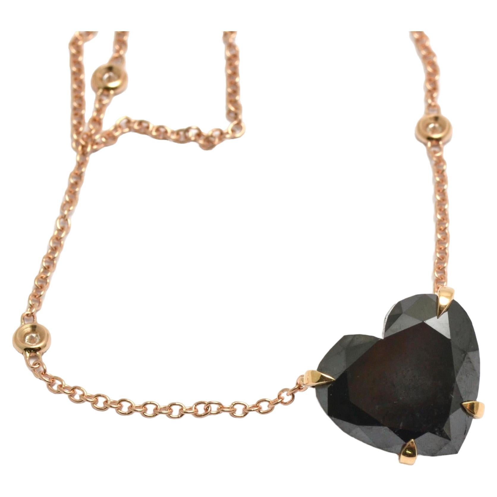 11.22 Carat Heart Cut  Black Diamond 18 KT Rose Gold Made in Italy  Necklace In New Condition For Sale In Valenza , IT