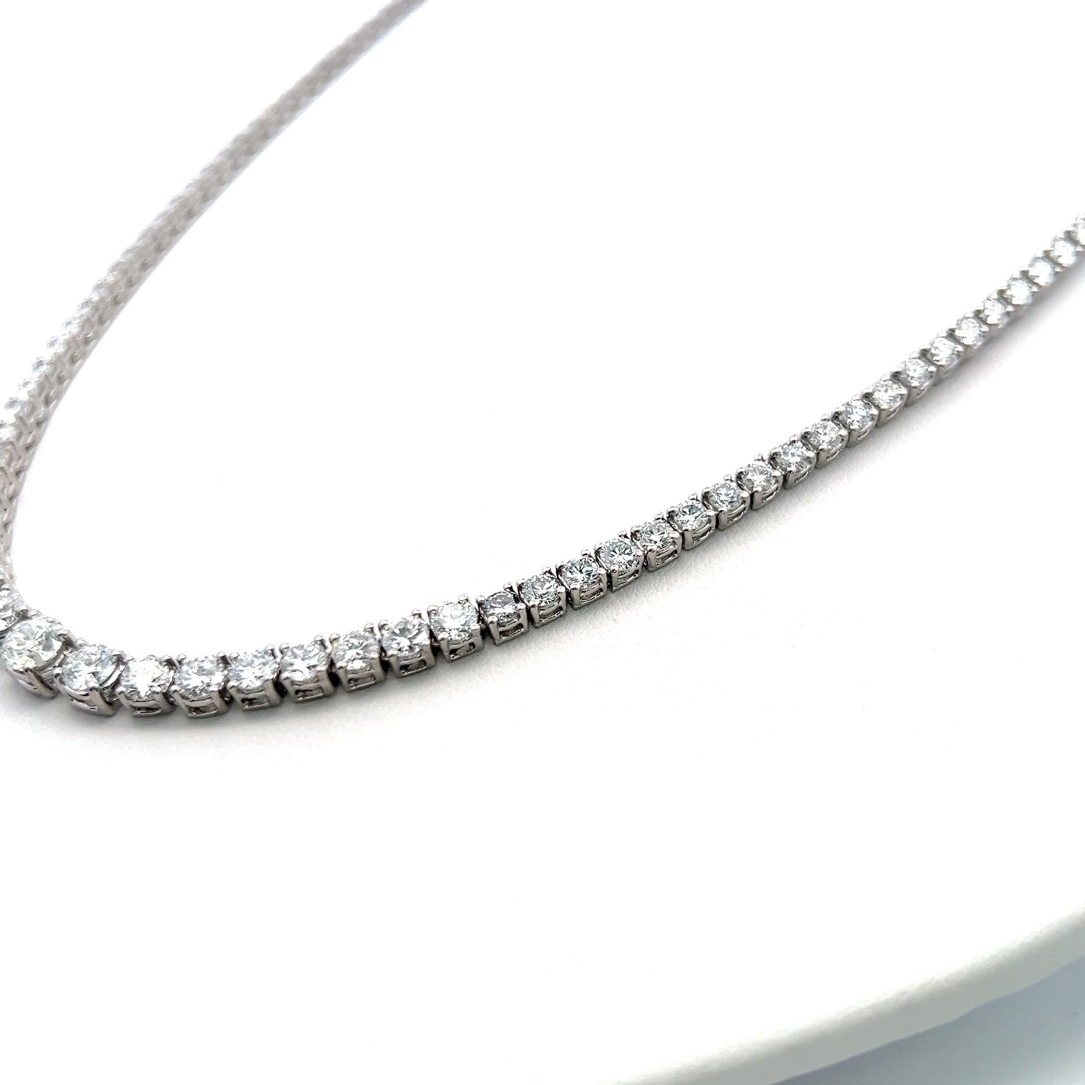 Title:
11.22 Carat Round Brilliant Diamond 14 Karat White Gold Riviera Necklace
Style:
Riviera
Metal:
14 Karat White Gold
Gemstone 1:
0.62 Carat Diamond
Number of Stones:
1
Shape:
Round Brilliant
Gemstone 2:
0.62 Carat Diamond
Number of