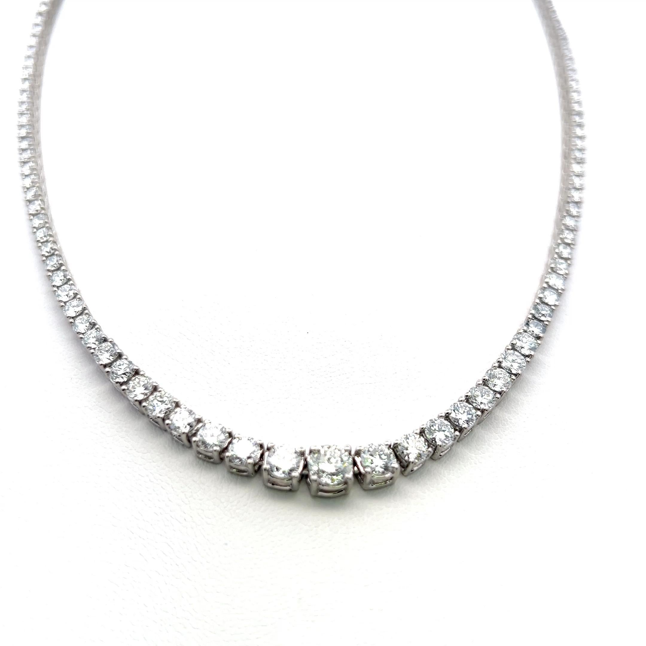 11.22 Carat Round Brilliant Diamond 14 Karat White Gold Riviera Necklace In New Condition For Sale In New York, NY