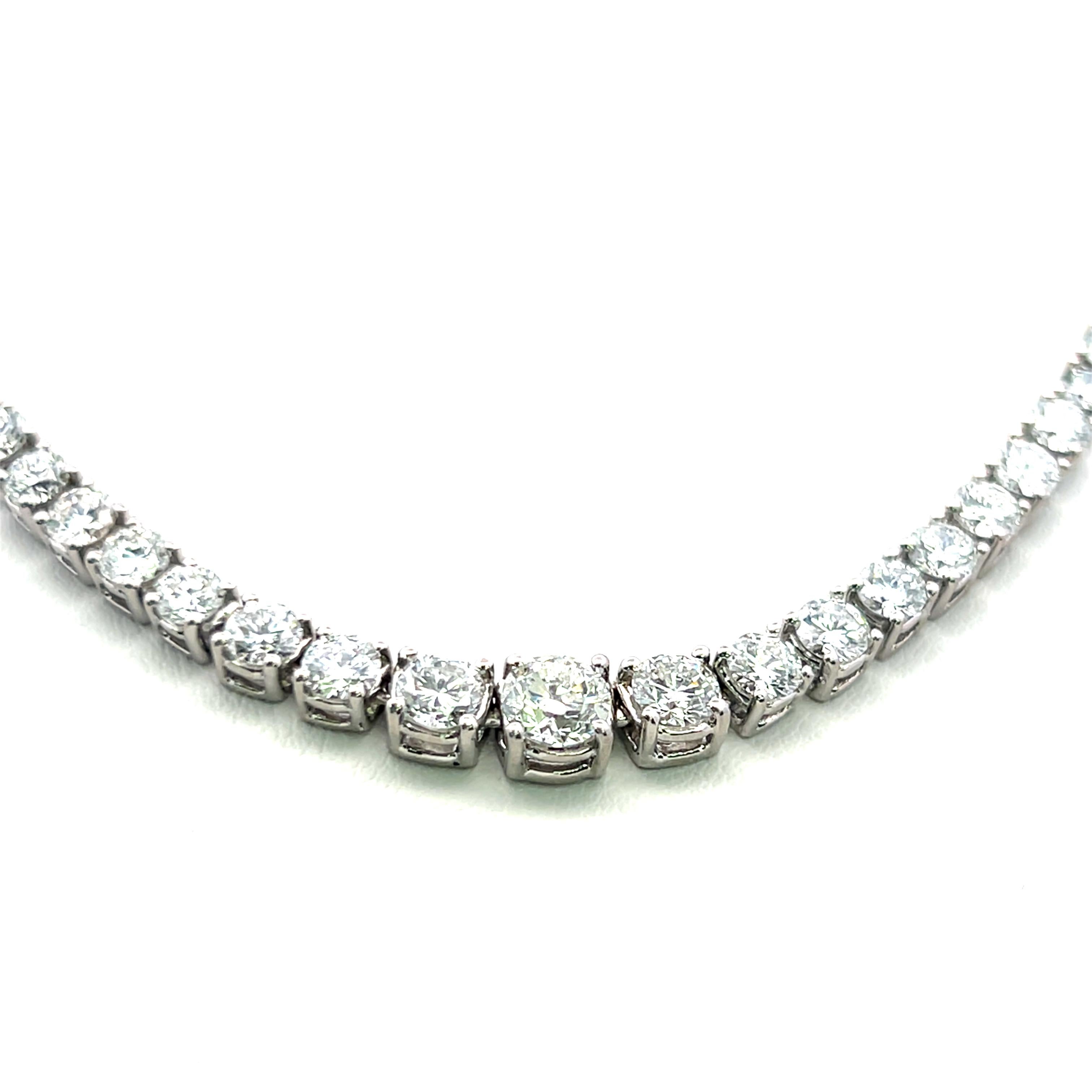 11.22 Carat Round Brilliant Diamond 14 Karat White Gold Riviera Necklace For Sale 1