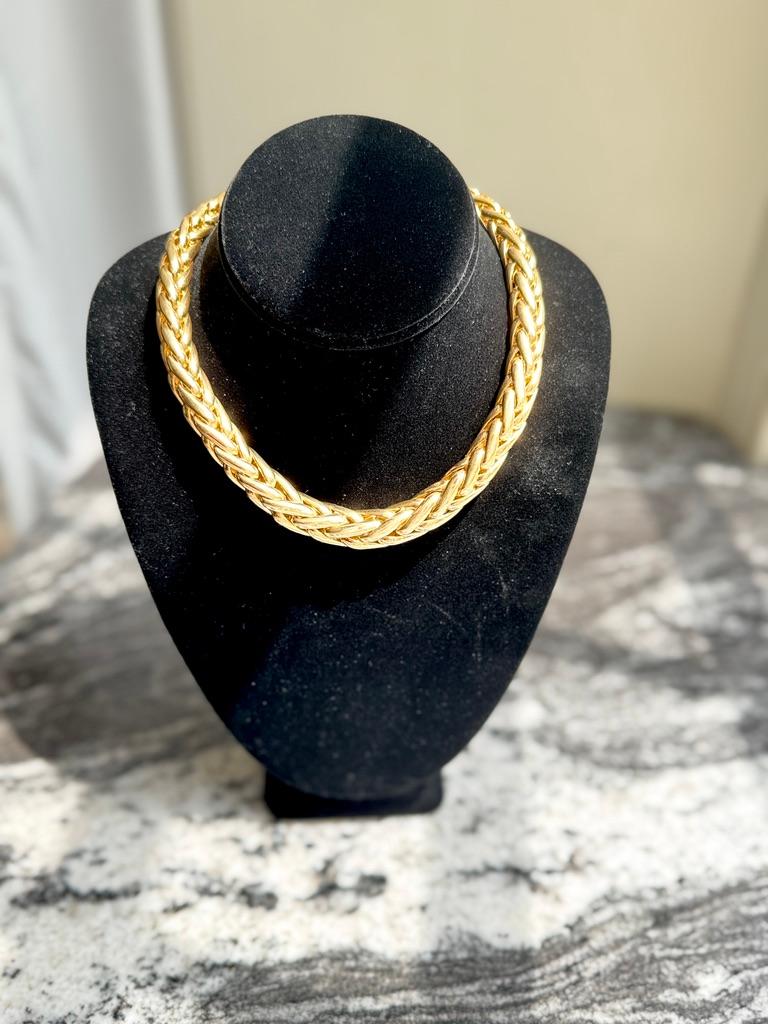Estate Italian Necklace 18K Yellow Gold 112.23g

Jewelry Type : Necklace
Metal Type : 18K Yellow Gold
Metal Weight : 112.23 grams
Brand : Estate Italian
Measurement : 16