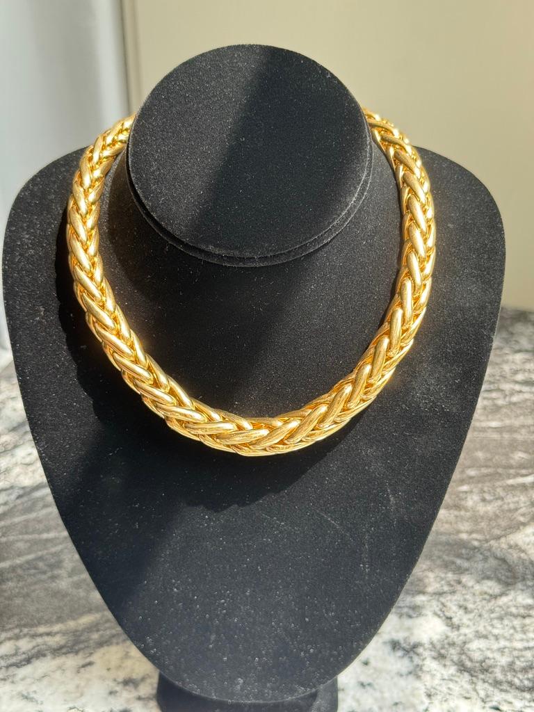 112.23 Gram Italian 18K Yellow Gold Braided Necklace In Good Condition For Sale In Derby, NY