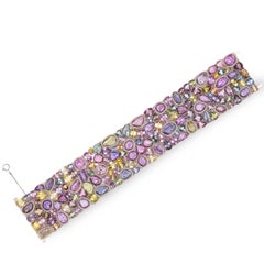 Bracelet en or blanc 18 carats avec saphirs multicolores 112,42 carats et diamants ref329