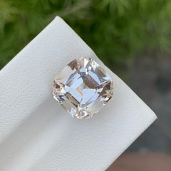 11.25 Carat Natural Loose Golden Topaz Cushion Shape Gem For Necklace