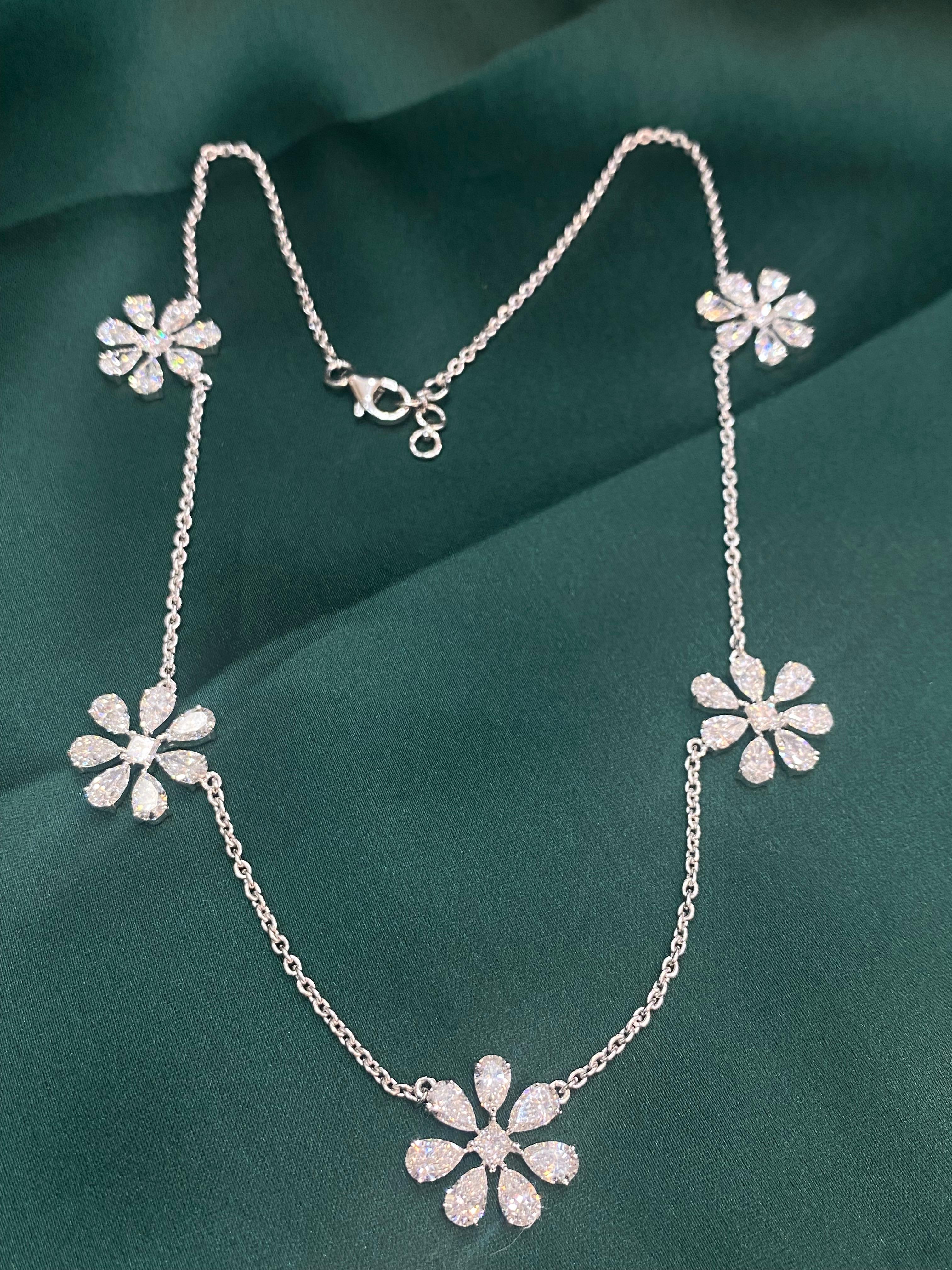 Pear Cut 11.25 Carats F/VS1 Pear Princess Natural Diamonds Floral Necklace 14K White Gold For Sale