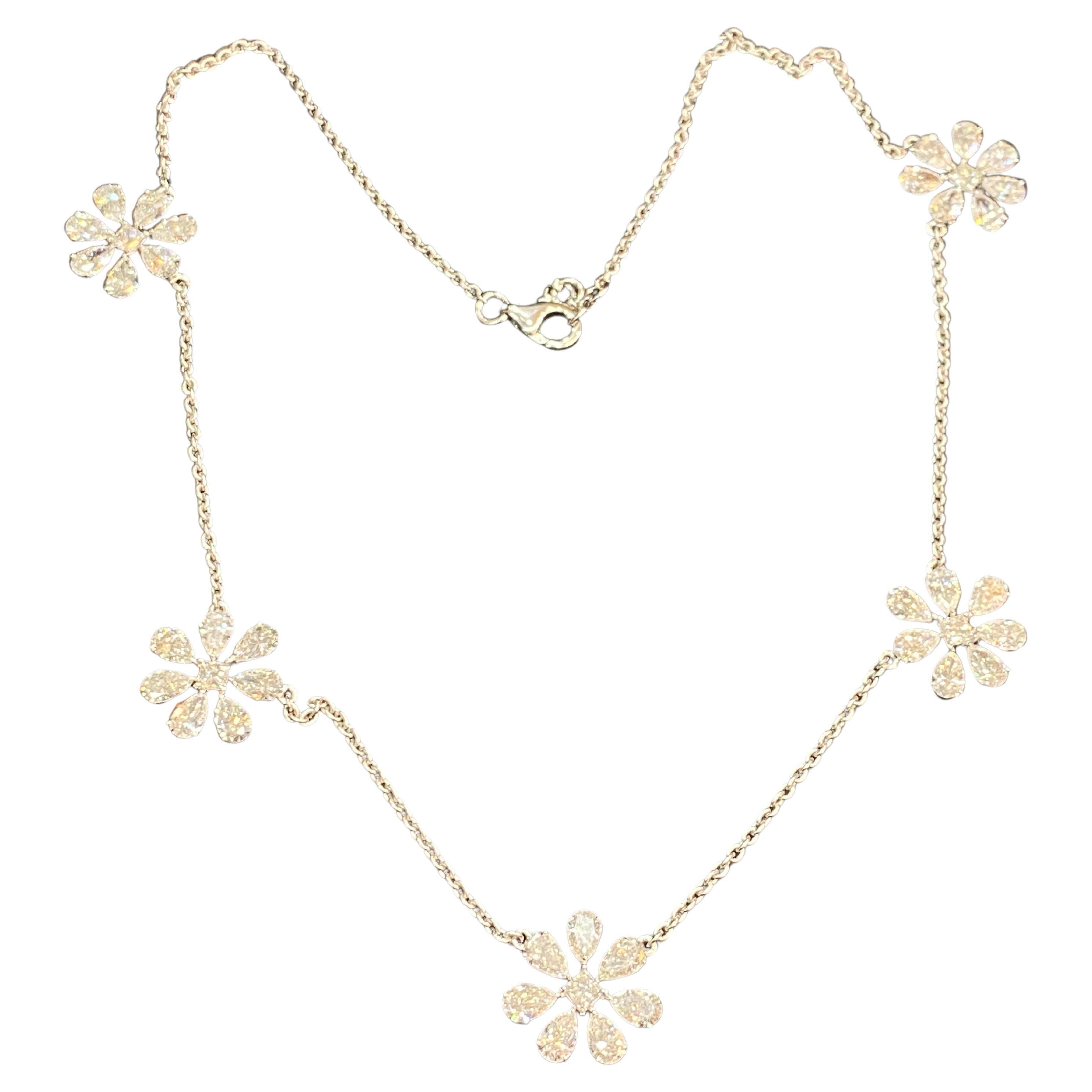11.25 Carats F/VS1 Pear Princess Natural Diamonds Floral Necklace 14K White Gold For Sale