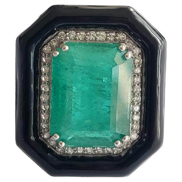 11.26 Carats, Natural Zambian Emerald, Black Enamel & Diamonds Cocktail Ring For Sale