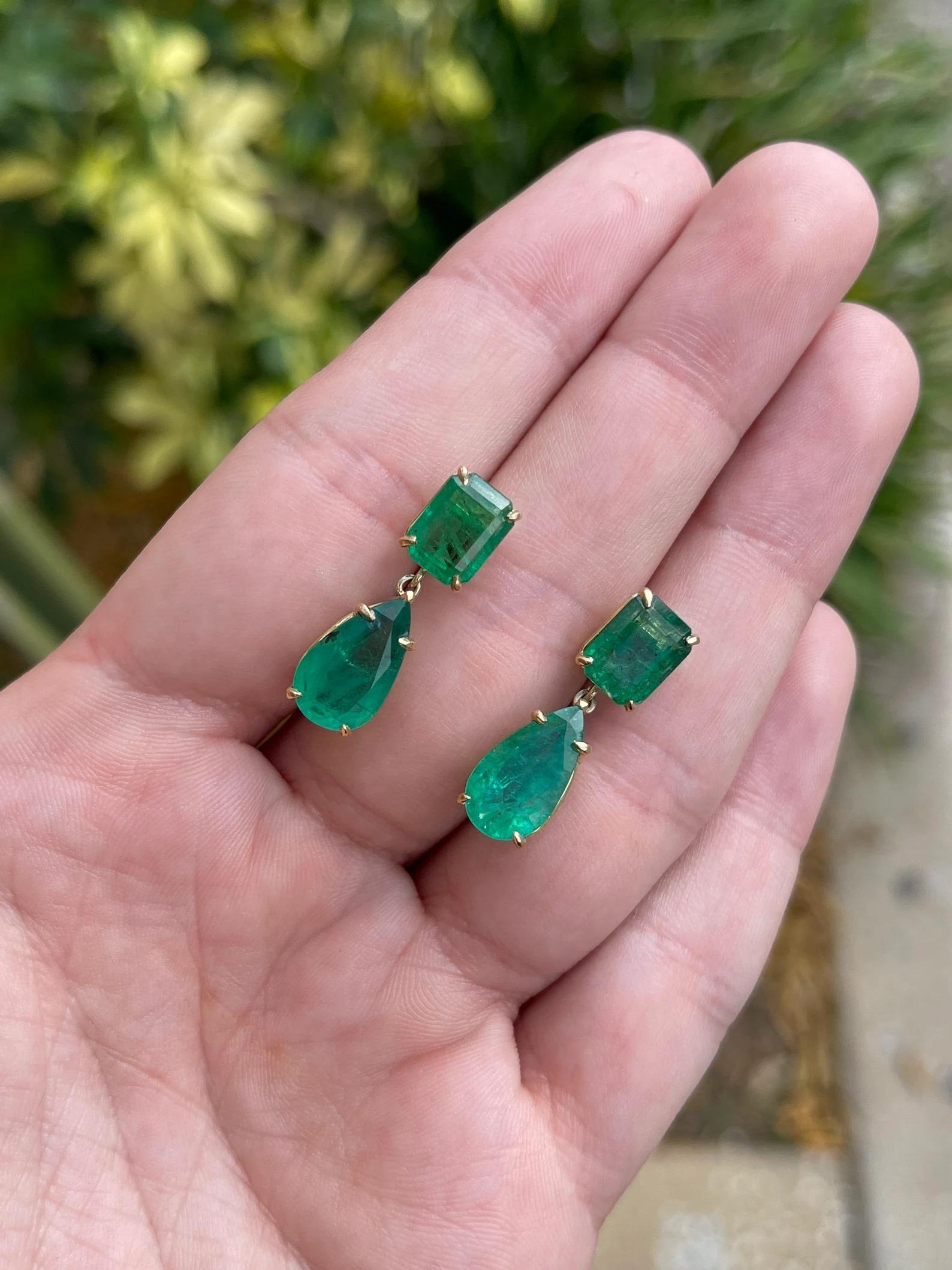 Modern 11.26tcw Natural Zambian Emerald Drop / Dangle Earrings Gold 18K For Sale