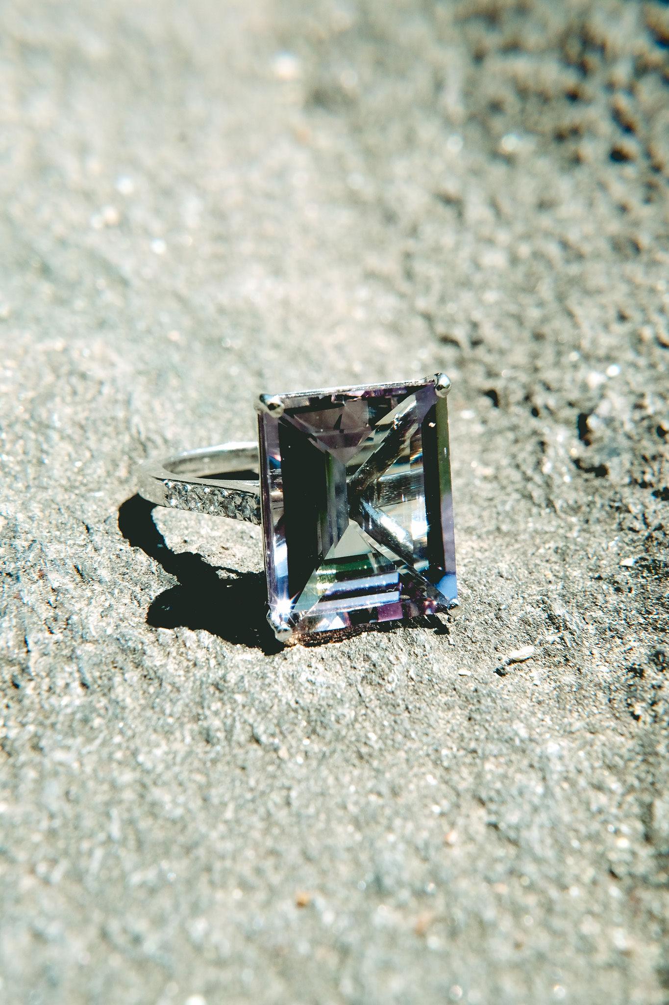 11.28ct Fancy Tanzanite &.23ct Diamond Ring-Baguette Cut-18KT Gold-GIA Certified For Sale 3