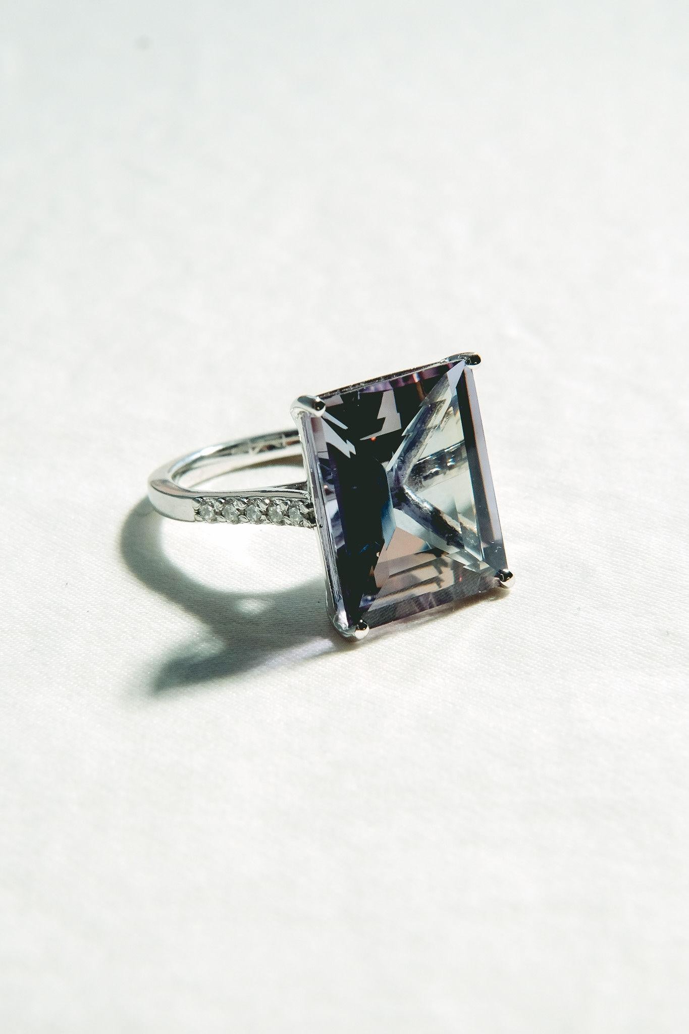 11.28ct Fancy Tanzanite &.23ct Diamond Ring-Baguette Cut-18KT Gold-GIA Certified For Sale 2