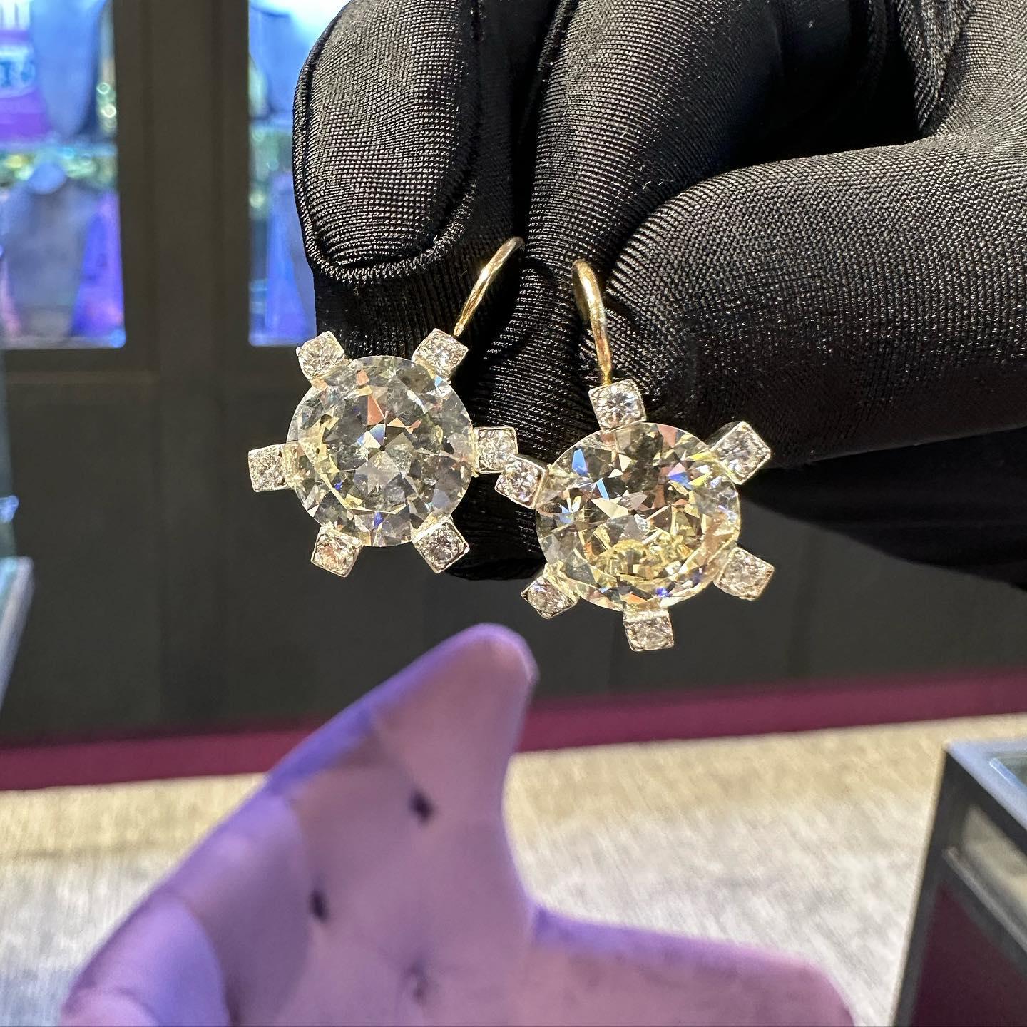 Boucles d'oreilles anciennes en diamants certifiés 11,29 carats  Excellent état - En vente à New York, NY