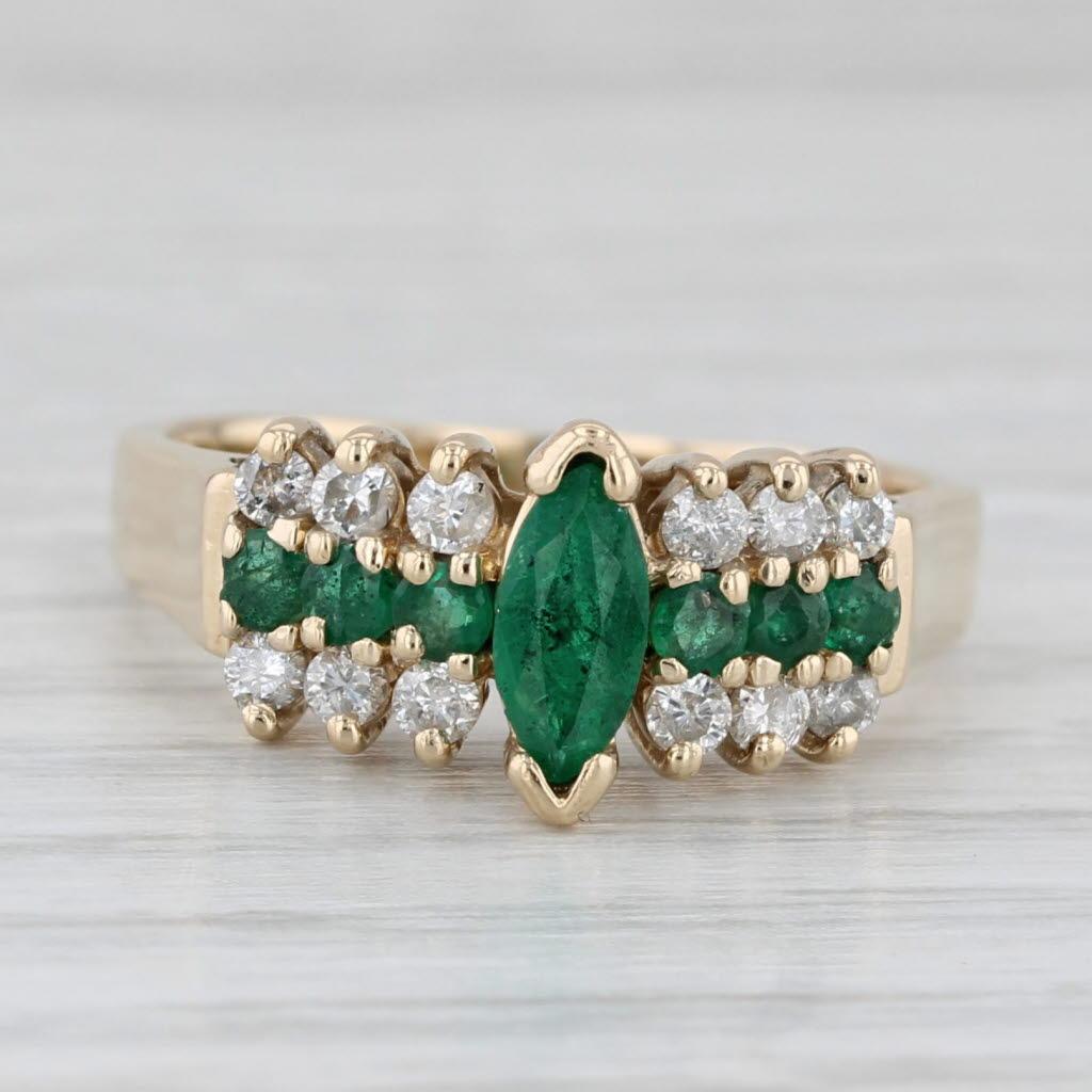 1,12 Karat Smaragd-Diamant-Ring 14k Gelbgold Größe 6,5 gestufte Pyramide (Marquiseschliff) im Angebot