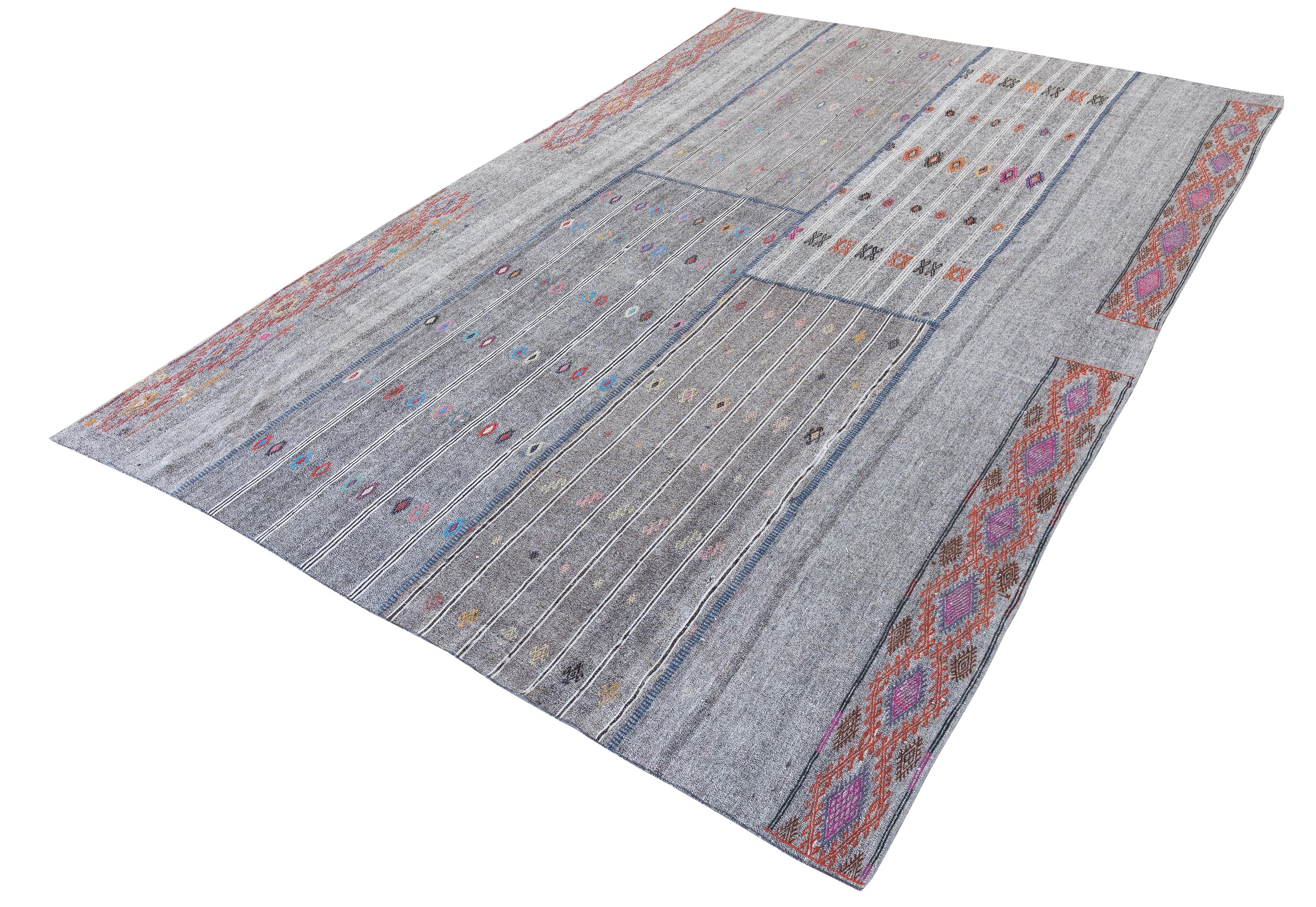 11.2x15.6 Ft Vintage Türkischer Kelim. Grauer Teppich aus Baumwolle und Ziegenhaar. Teppich in Übergröße im Angebot 1