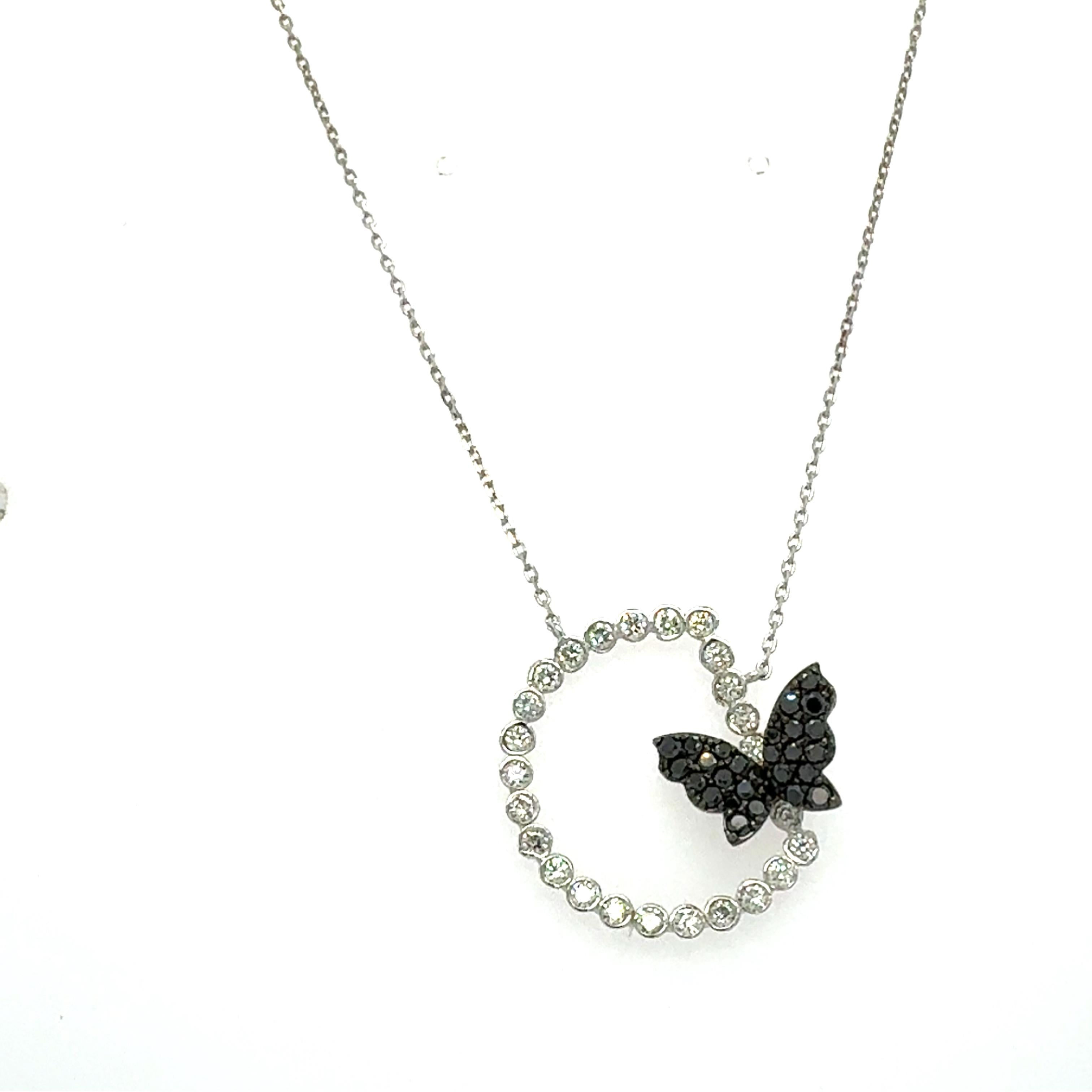 Contemporaneo 1.13 Carat Black Diamond Butterfly 14 Karat White Gold Chain Pendant in vendita