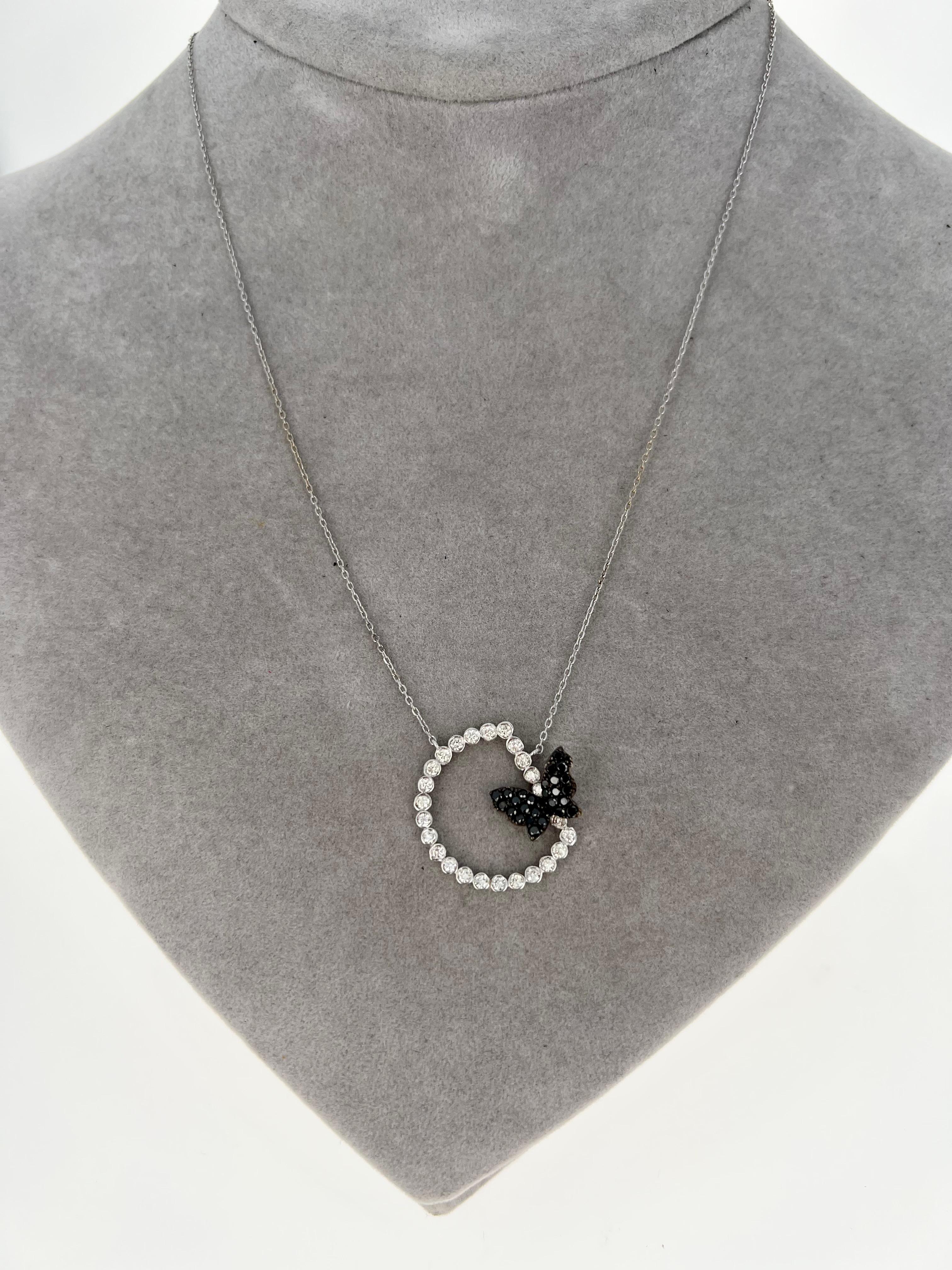 Round Cut 1.13 Carat Black Diamond White Diamond White Gold Necklace For Sale