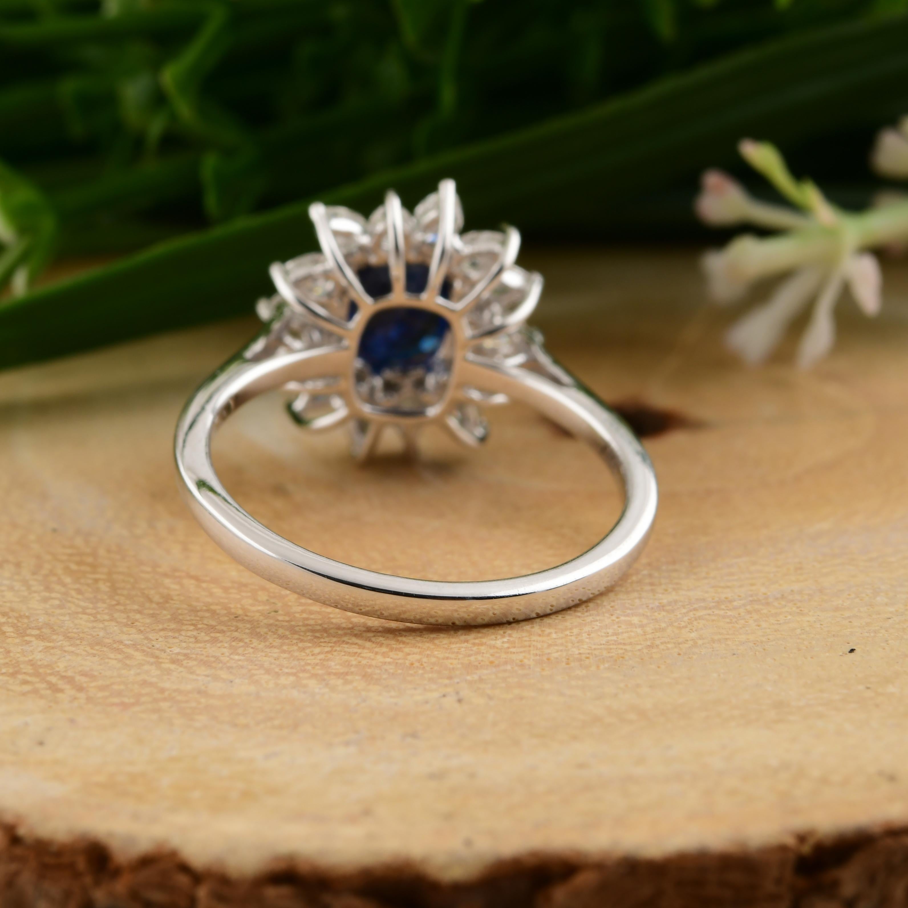 For Sale:  1.13 Carat Blue Sapphire 0.68 Ct SI/H Diamond Cocktail Ring 18 Karat White Gold 4