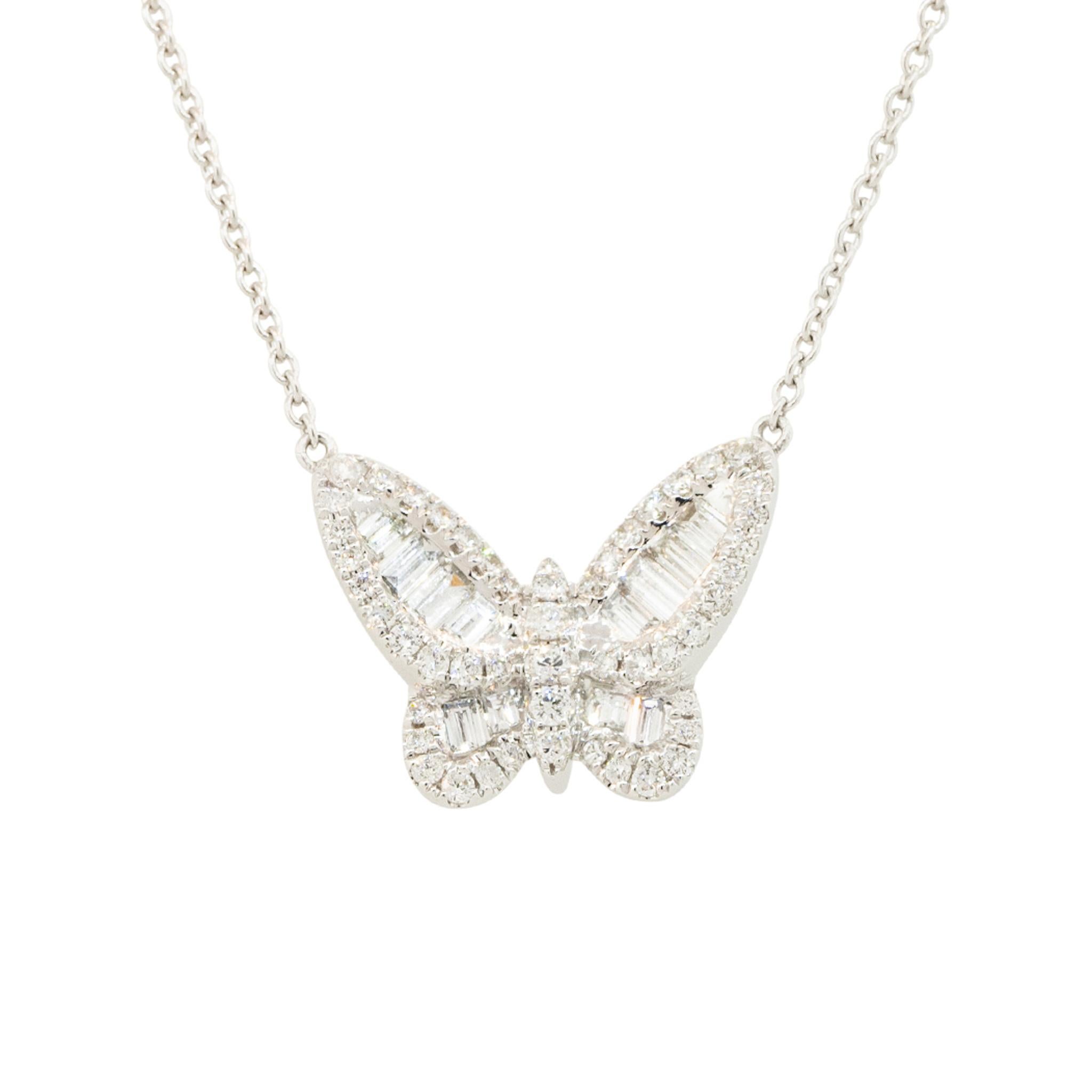 1.13 Carat Diamond Butterfly Necklace 18 Karat in Stock In Excellent Condition For Sale In Boca Raton, FL