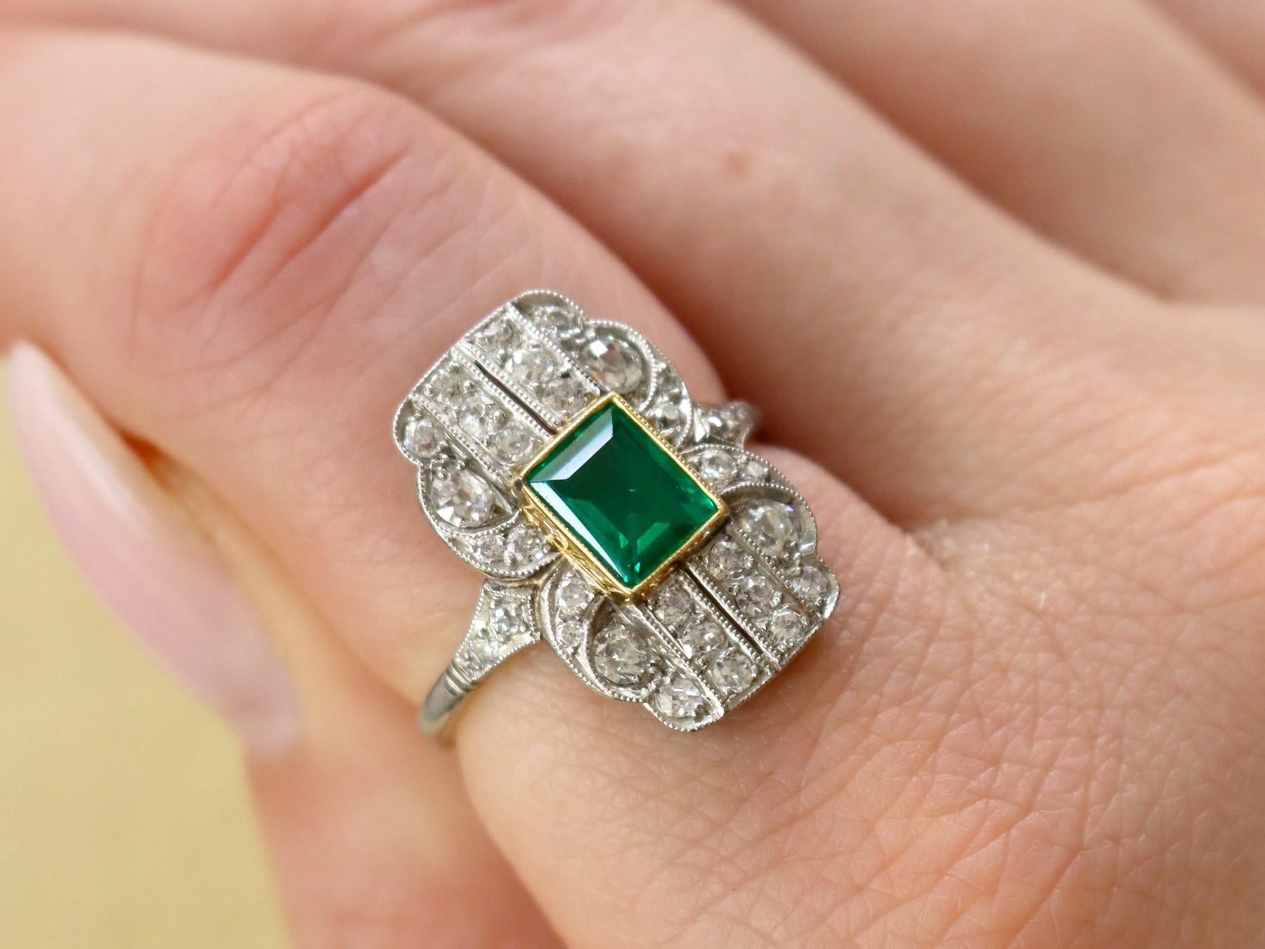 Platinring mit 1,13 Karat Smaragd und 1,11 Karat Diamant (Zeitgenössisch) im Angebot